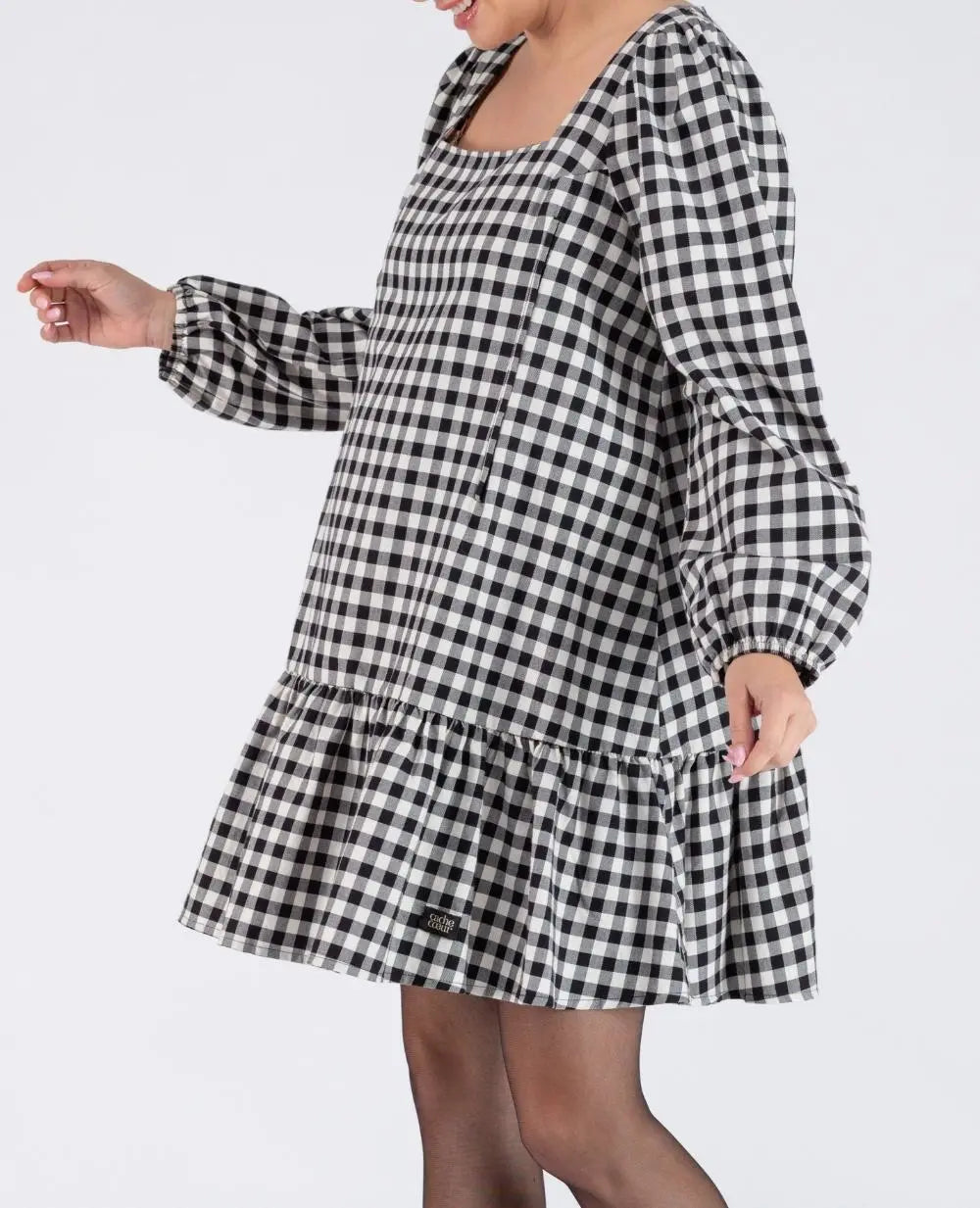 cache-c-ur-patti-robe-courte-grossesse-et-allaitement-noir-blanc-coton-bio image 3