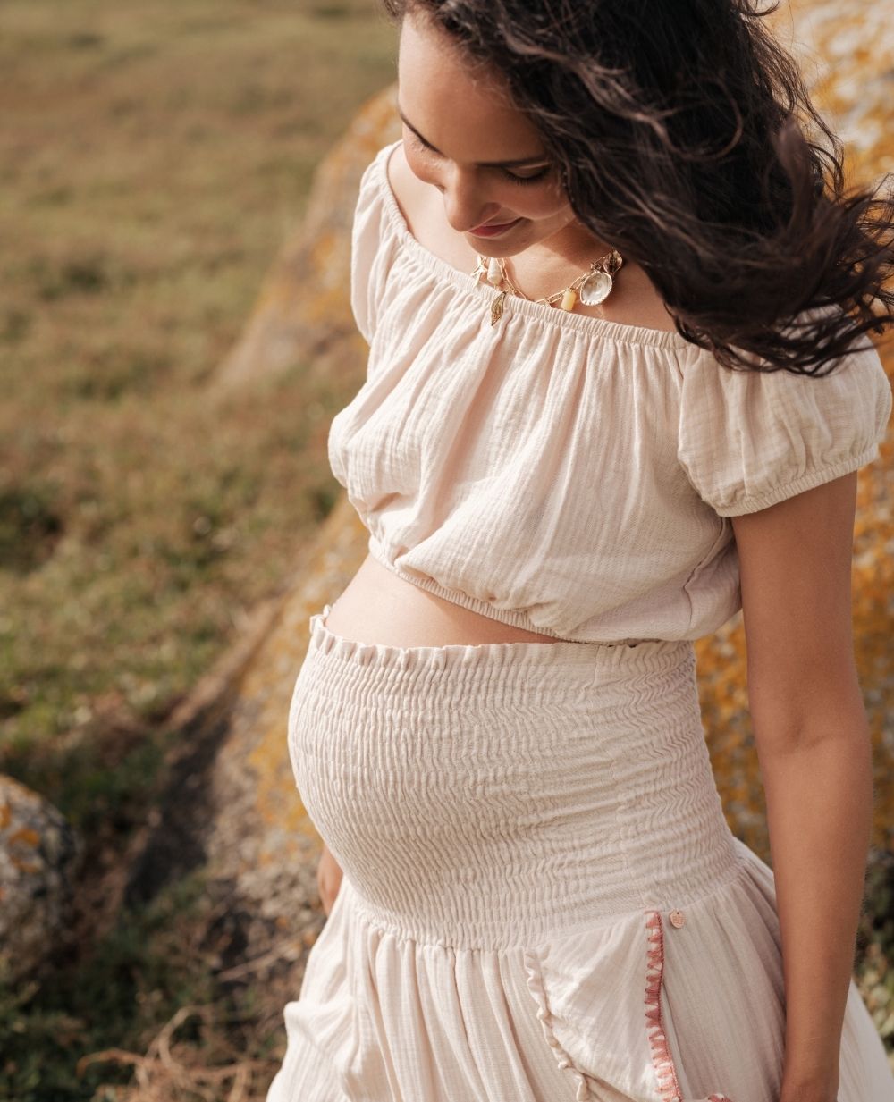 cache-c-ur-crop-top-paloma-beige-haut-grossesse image 2