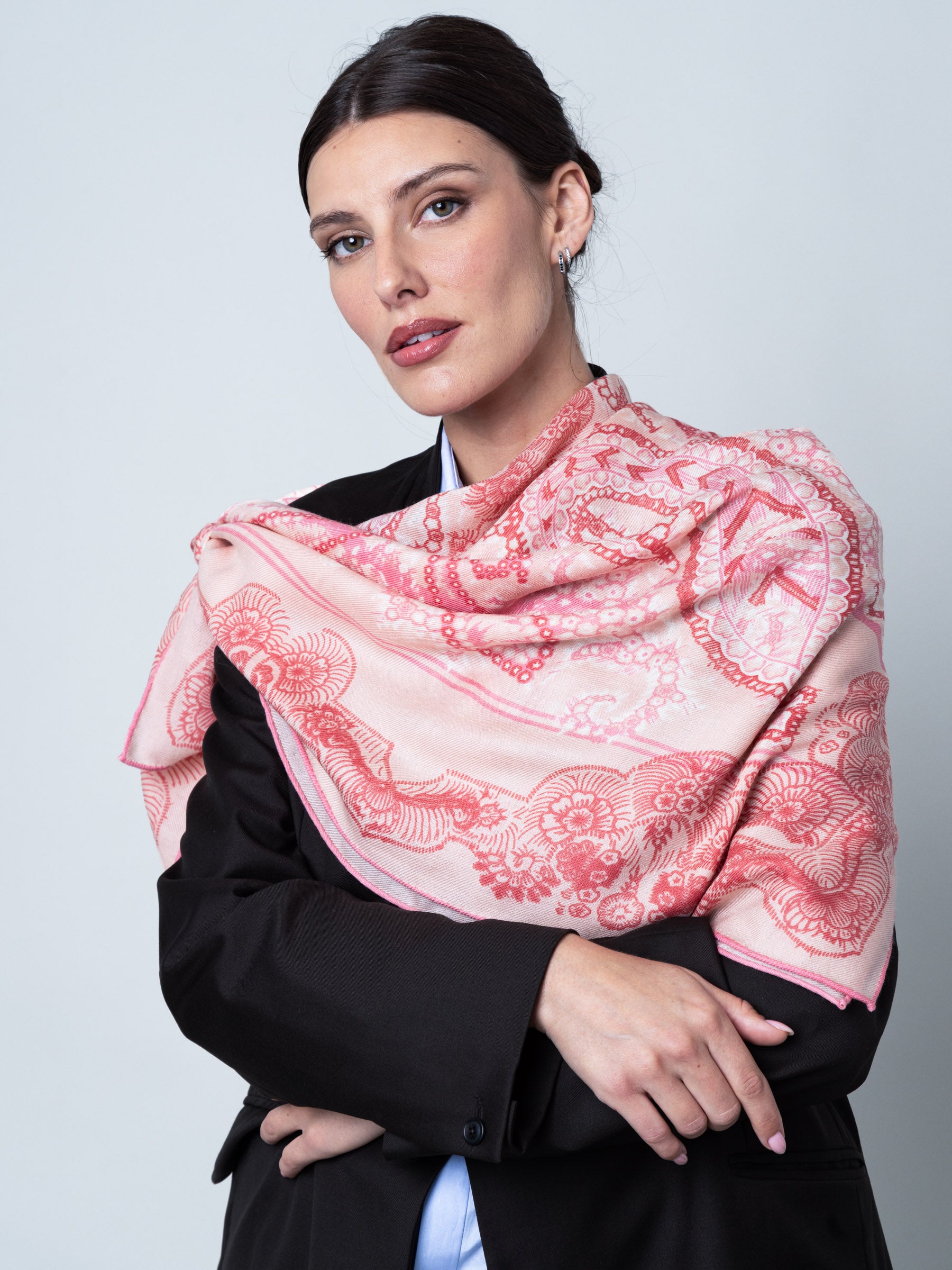petrusse-carr-laine-100-moon-twill-rose-100x100-cm image 2
