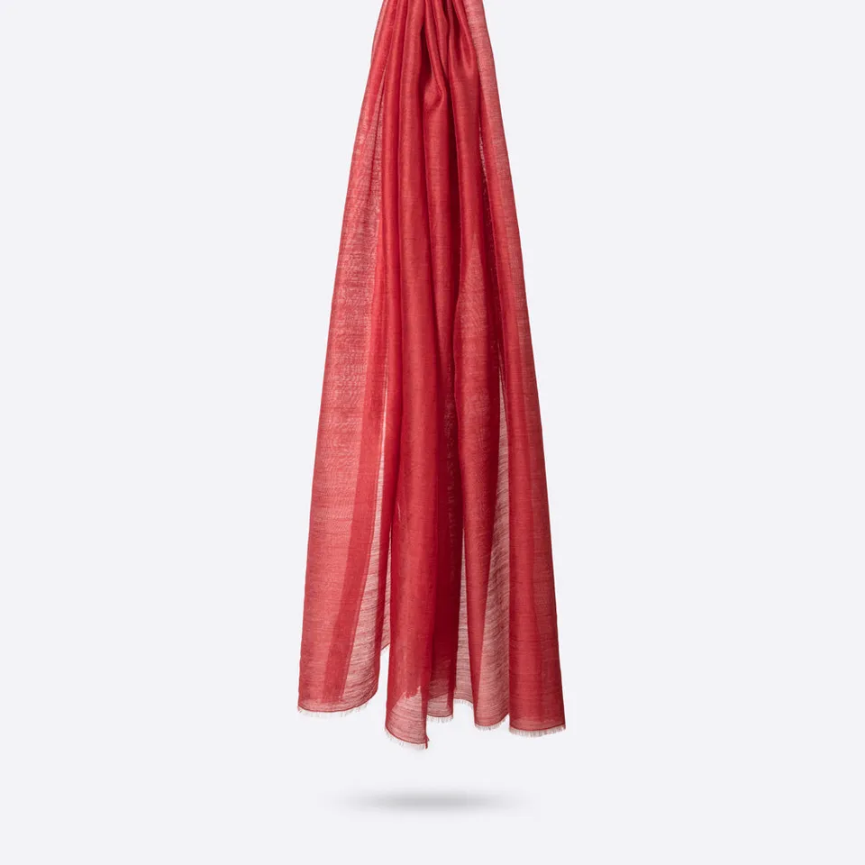 petrusse-tole-elegie-rouge-vif-laine-et-soie image 1