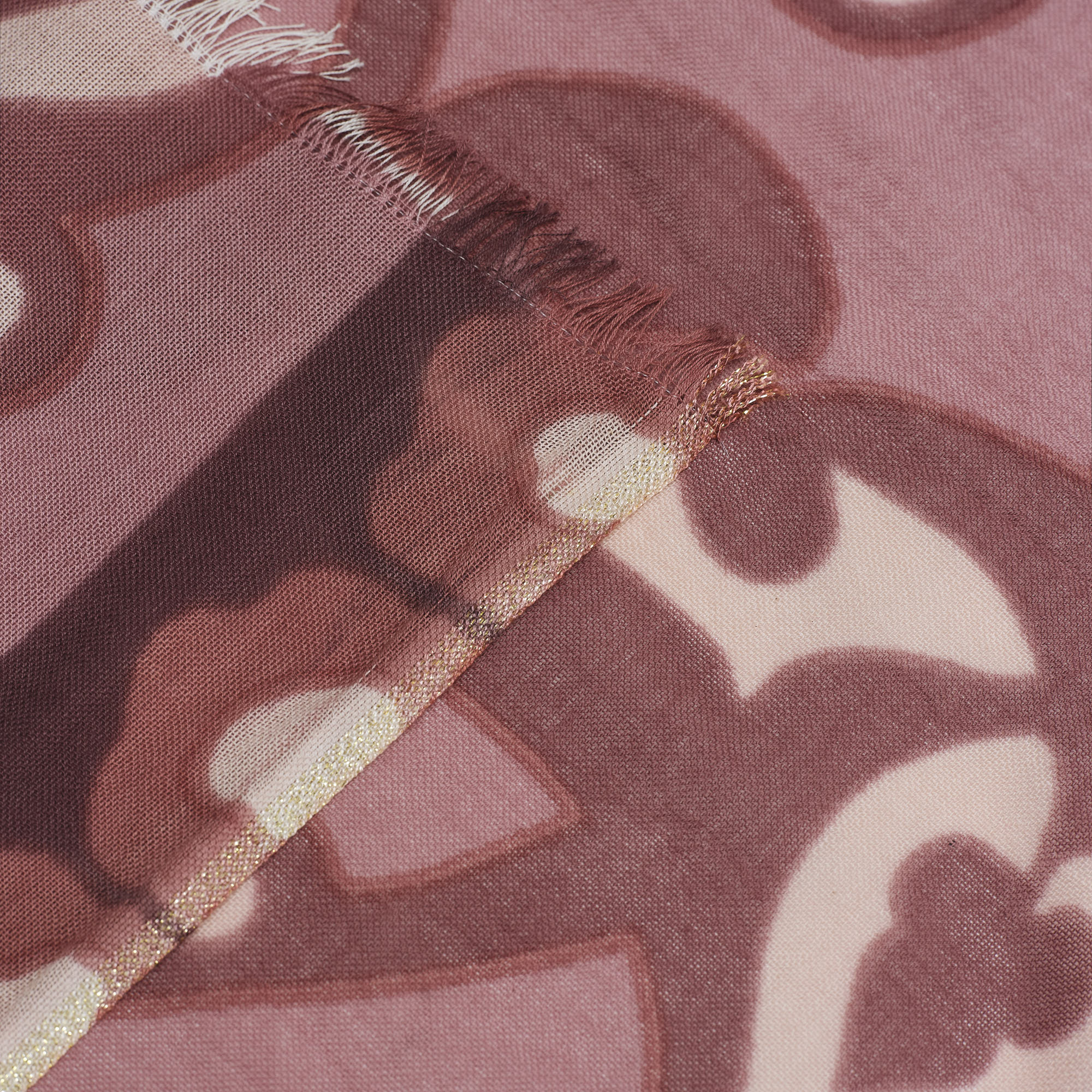 petrusse-volute-bois-de-rose-tole-coton-70x200-cm image 4