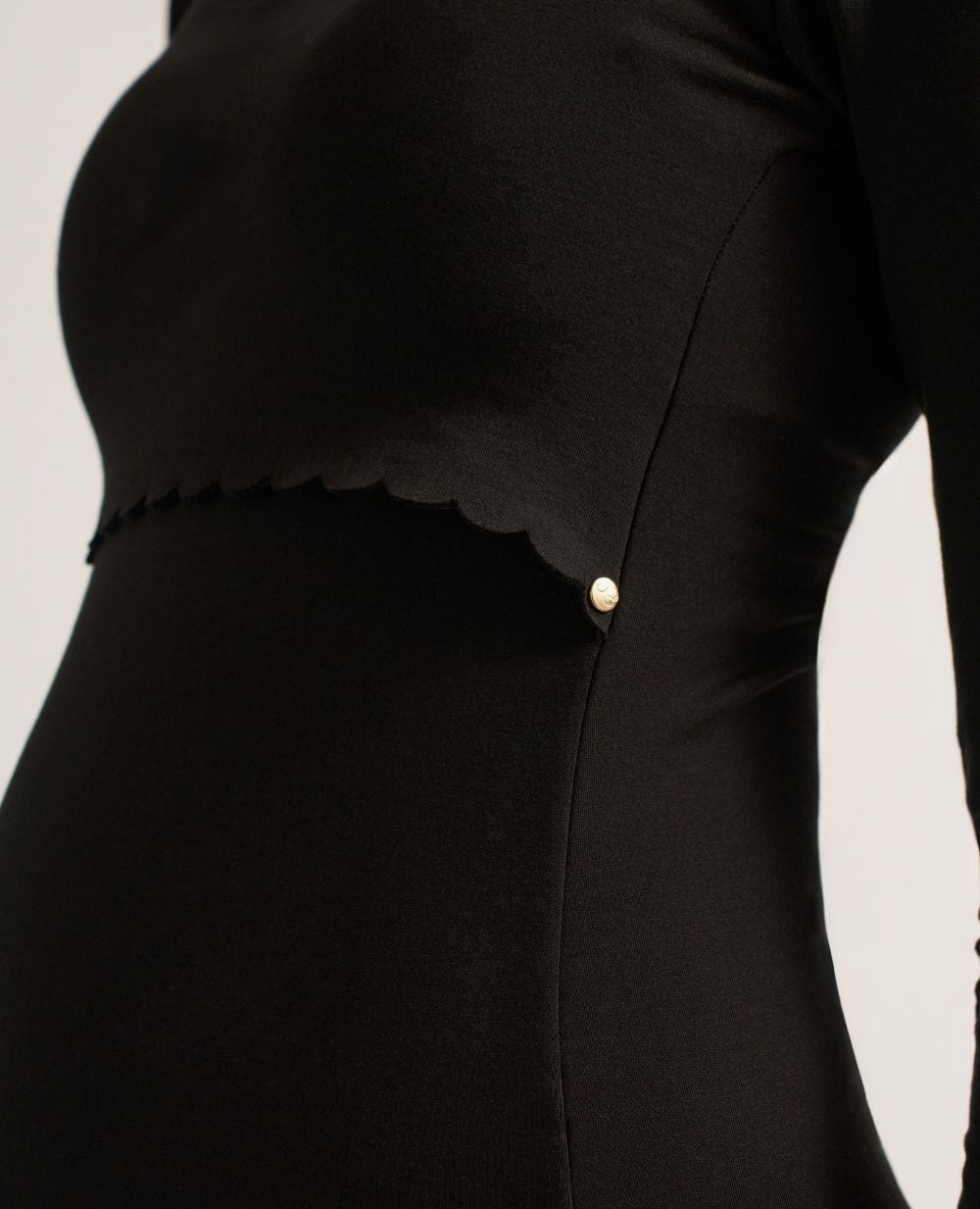 cache-c-ur-mathilde-robe-de-grossesse-et-allaitement-noir-manches-longues image 7