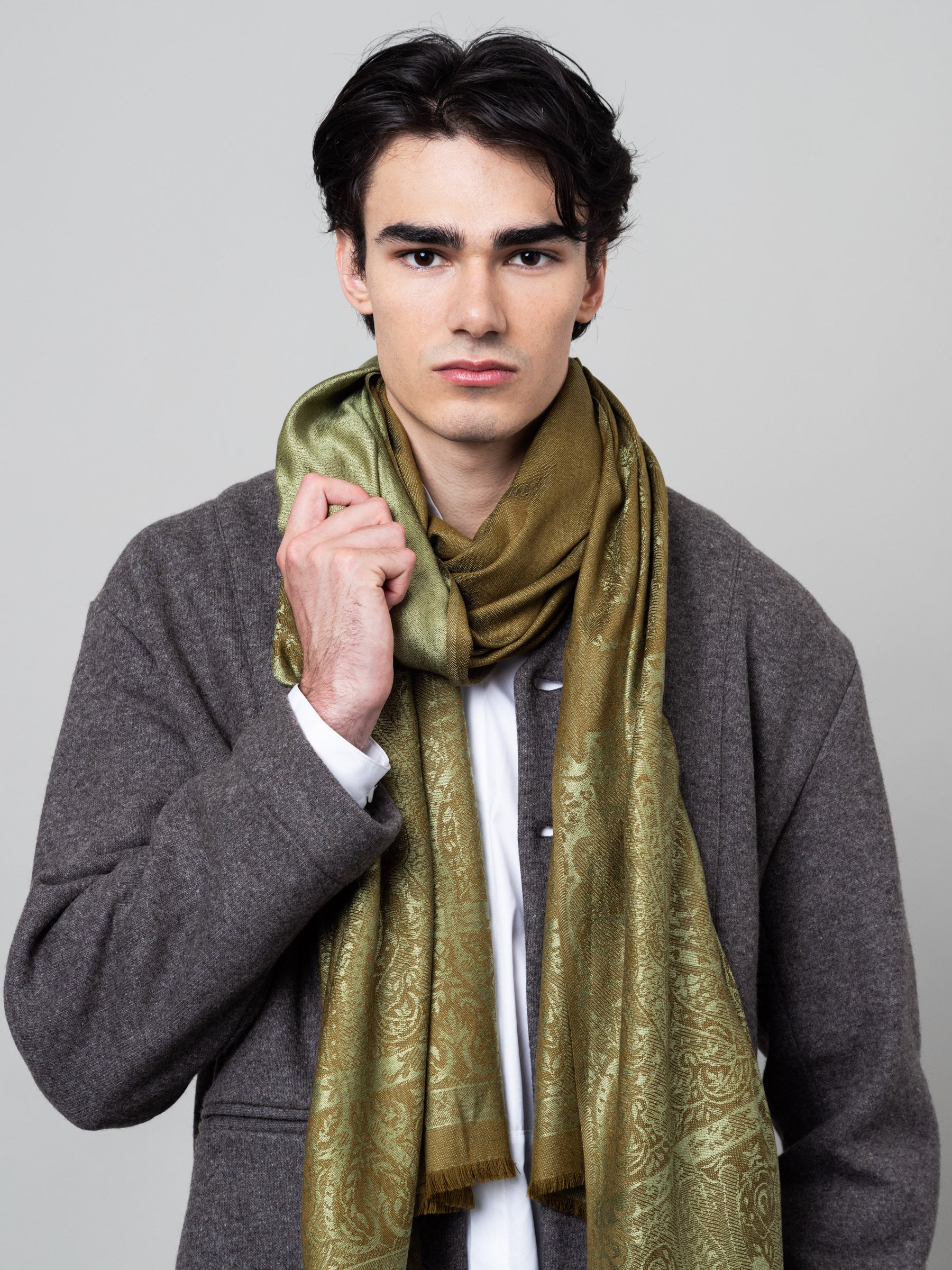 petrusse-palma-olive-tole-jacquard-soie-et-laine image 1