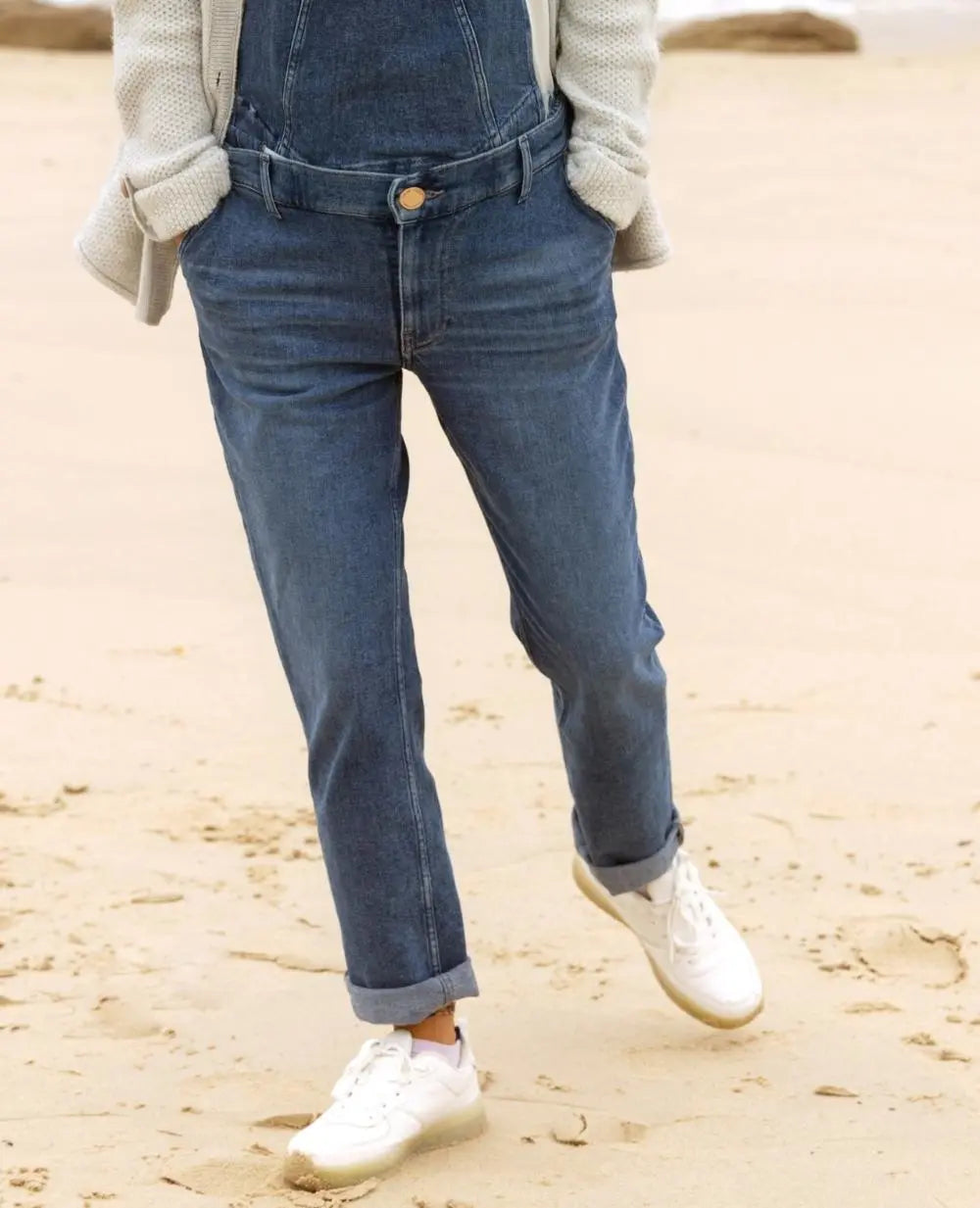 cache-c-ur-carrie-jean-de-grossesse-mom-fit-mid-blue-used image 8