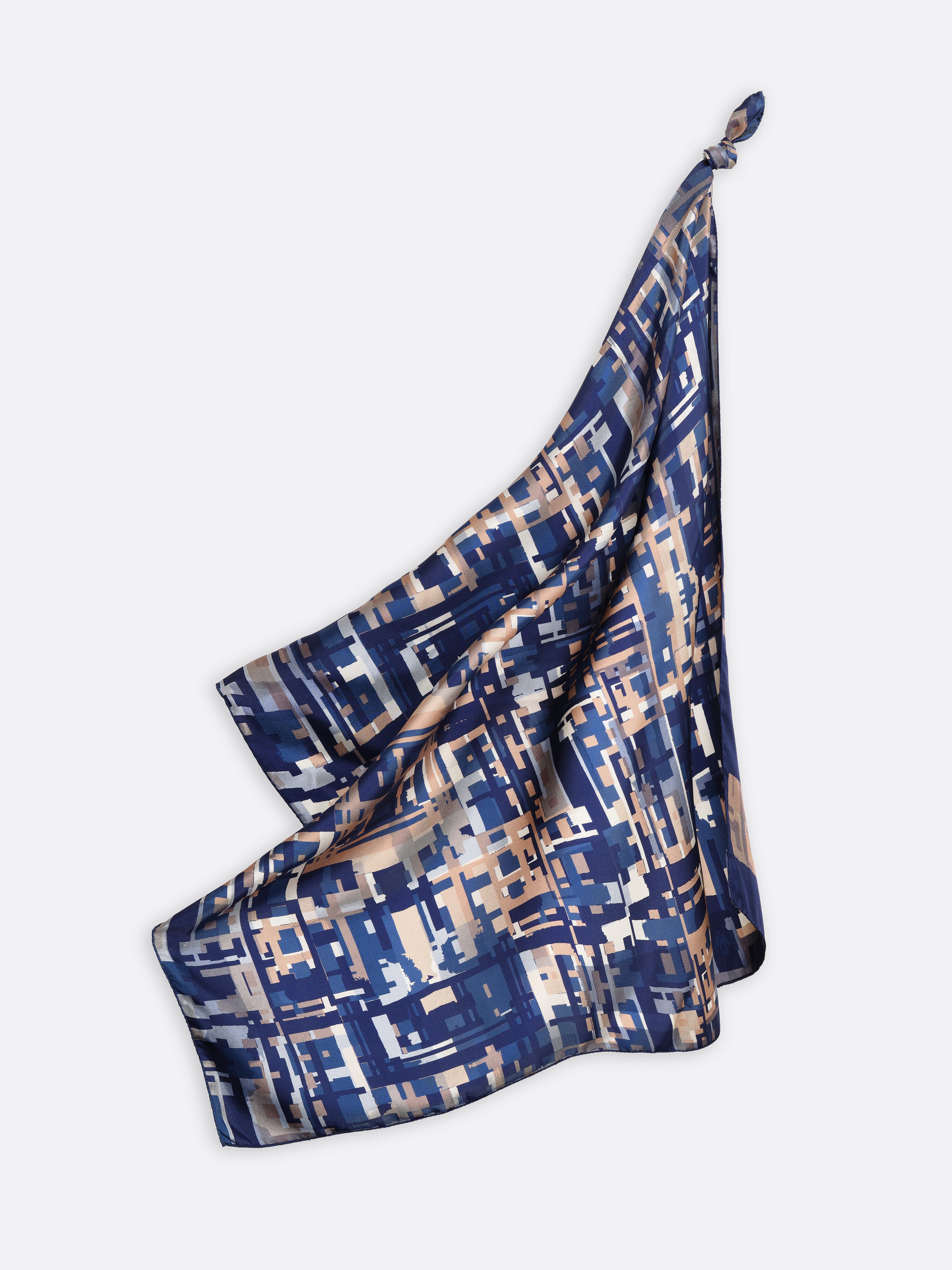 petrusse-carr-soie-90-ariane-marine-foulard-g-om-trique image 3