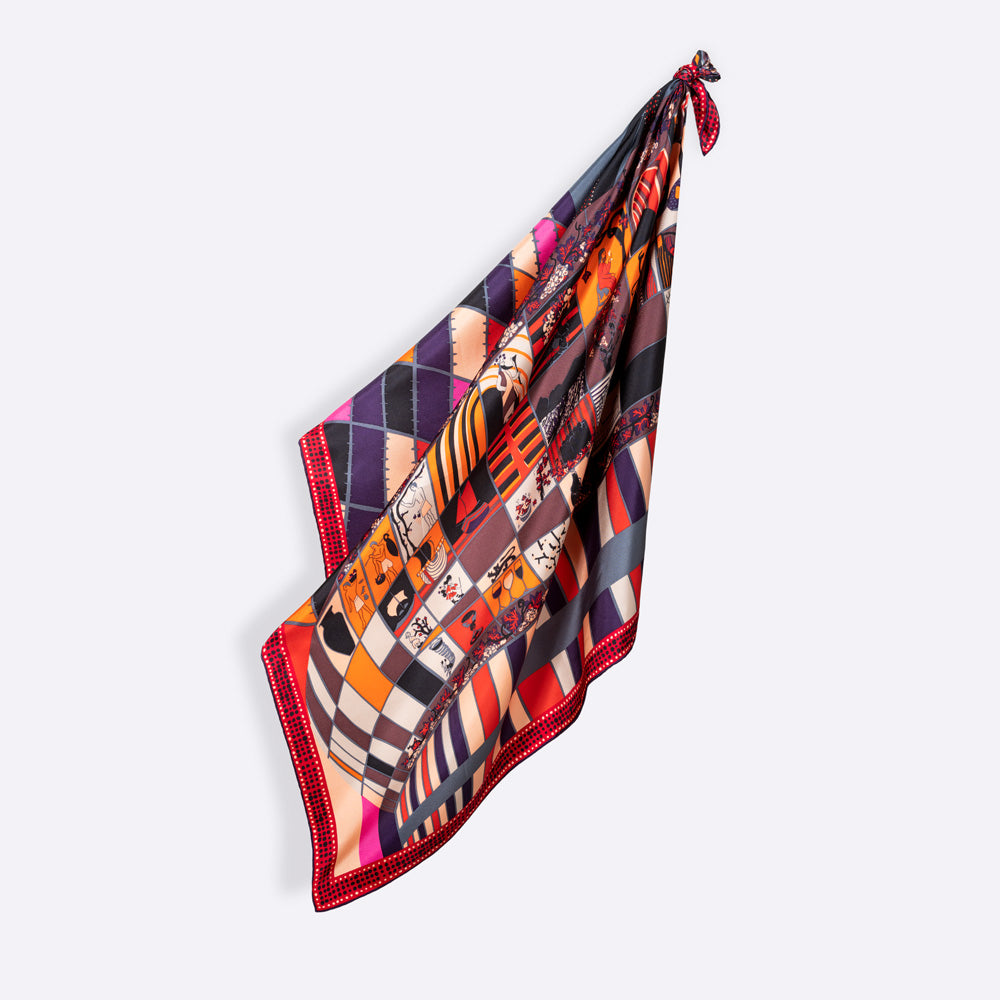petrusse-carr-soie-90-calix-fruit-rouge image 2