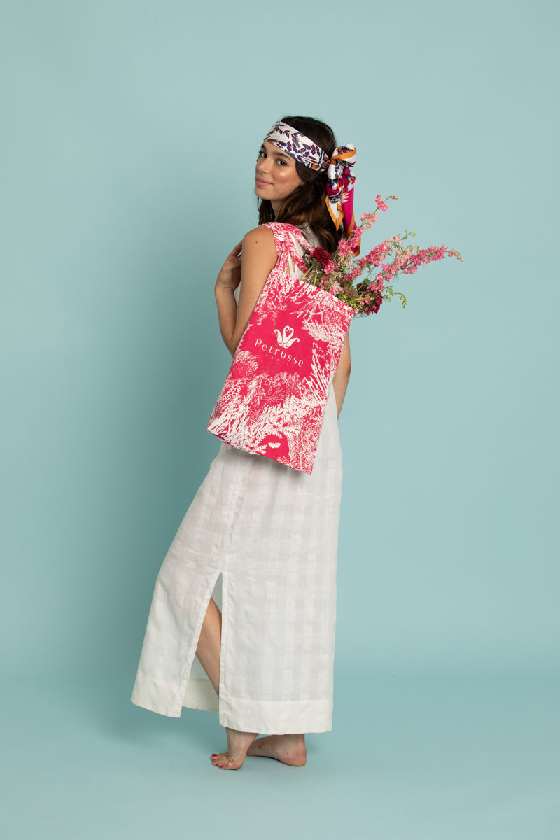 petrusse-carr-soie-90-iznik-rose-foulard-90x90-cm image 4