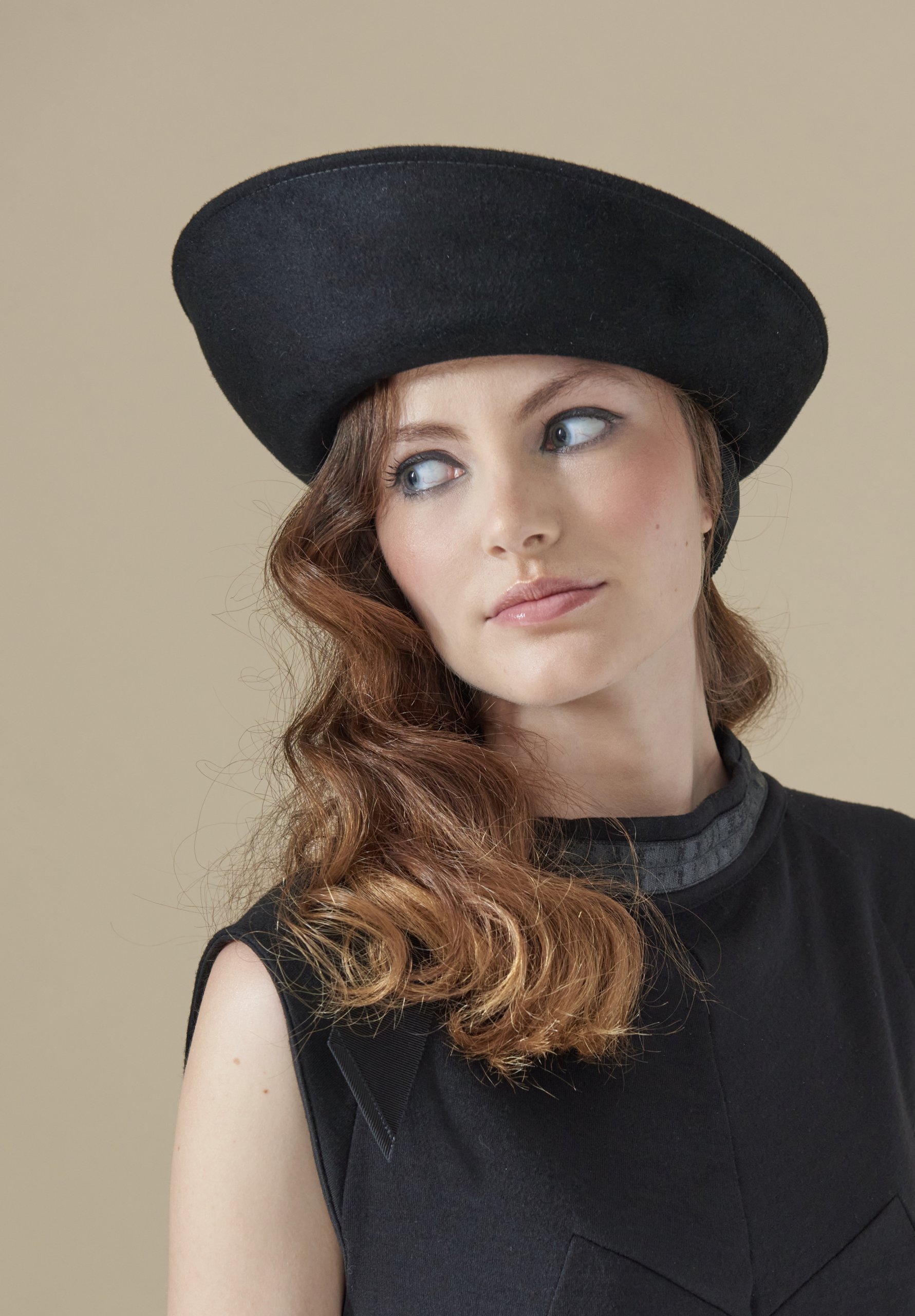mademoiselle-chapeaux-juliette-chapeau-romantique-de-c-r-monie image 4