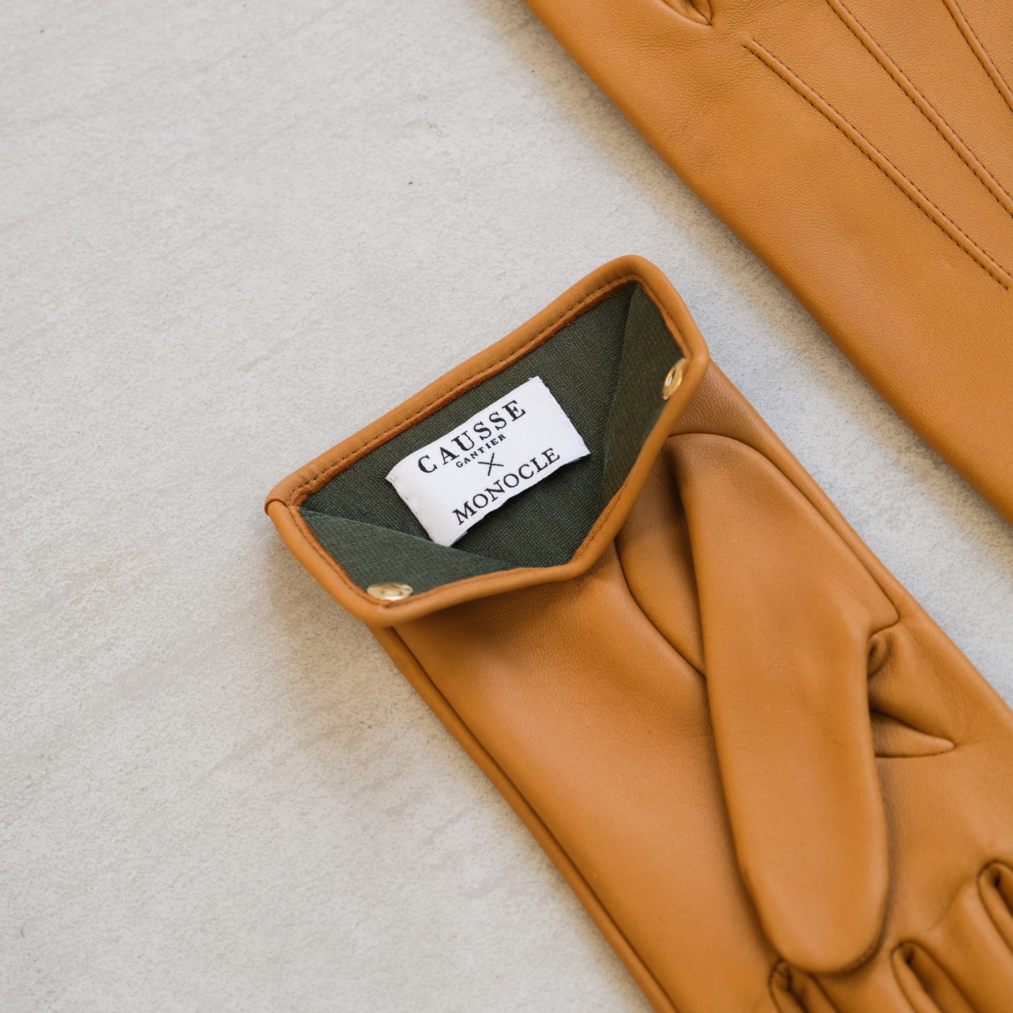 causse-oscar-x-monocle-gants-en-cuir-d-agneau-homme-doublure-soie-verte-dition-l image 2