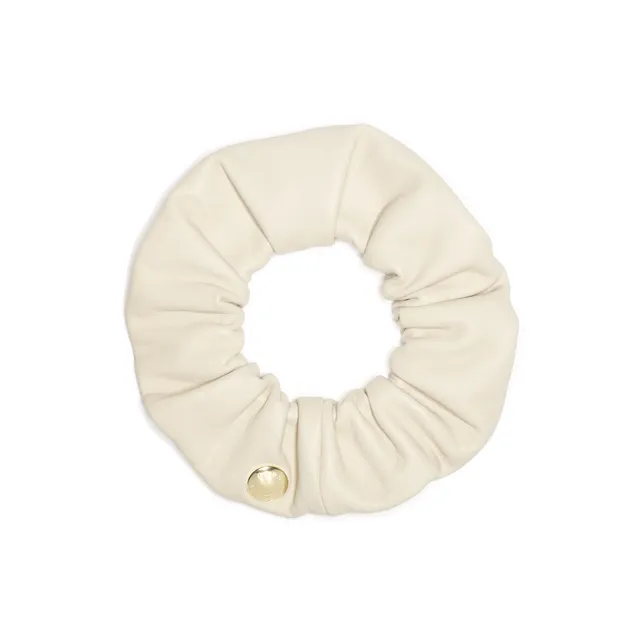 causse-chouchou-en-cuir-d-agneau-accessoire-cheveux-2 image 1