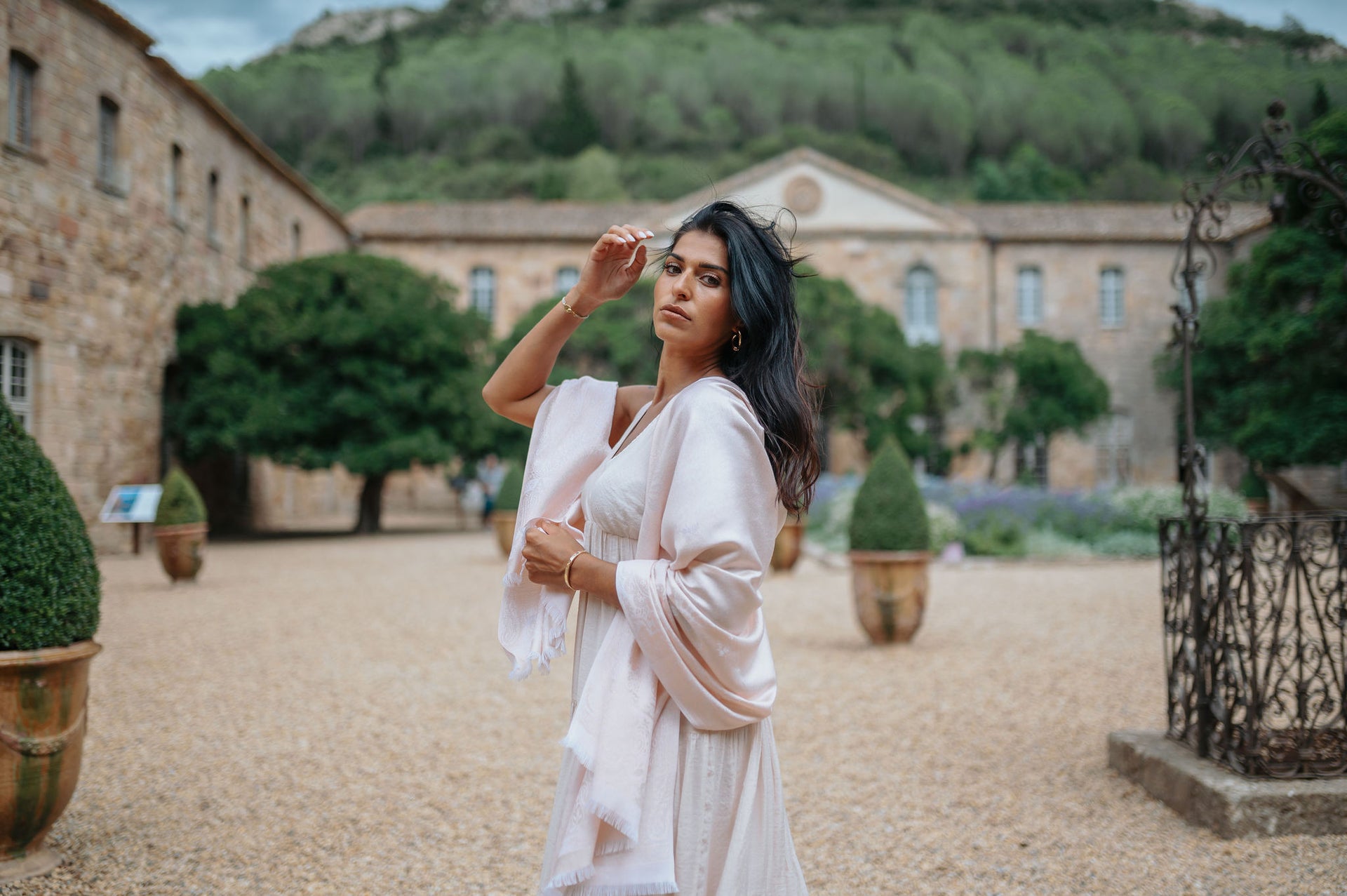 petrusse-tole-palma-nacre-jacquard-cachemire image 1