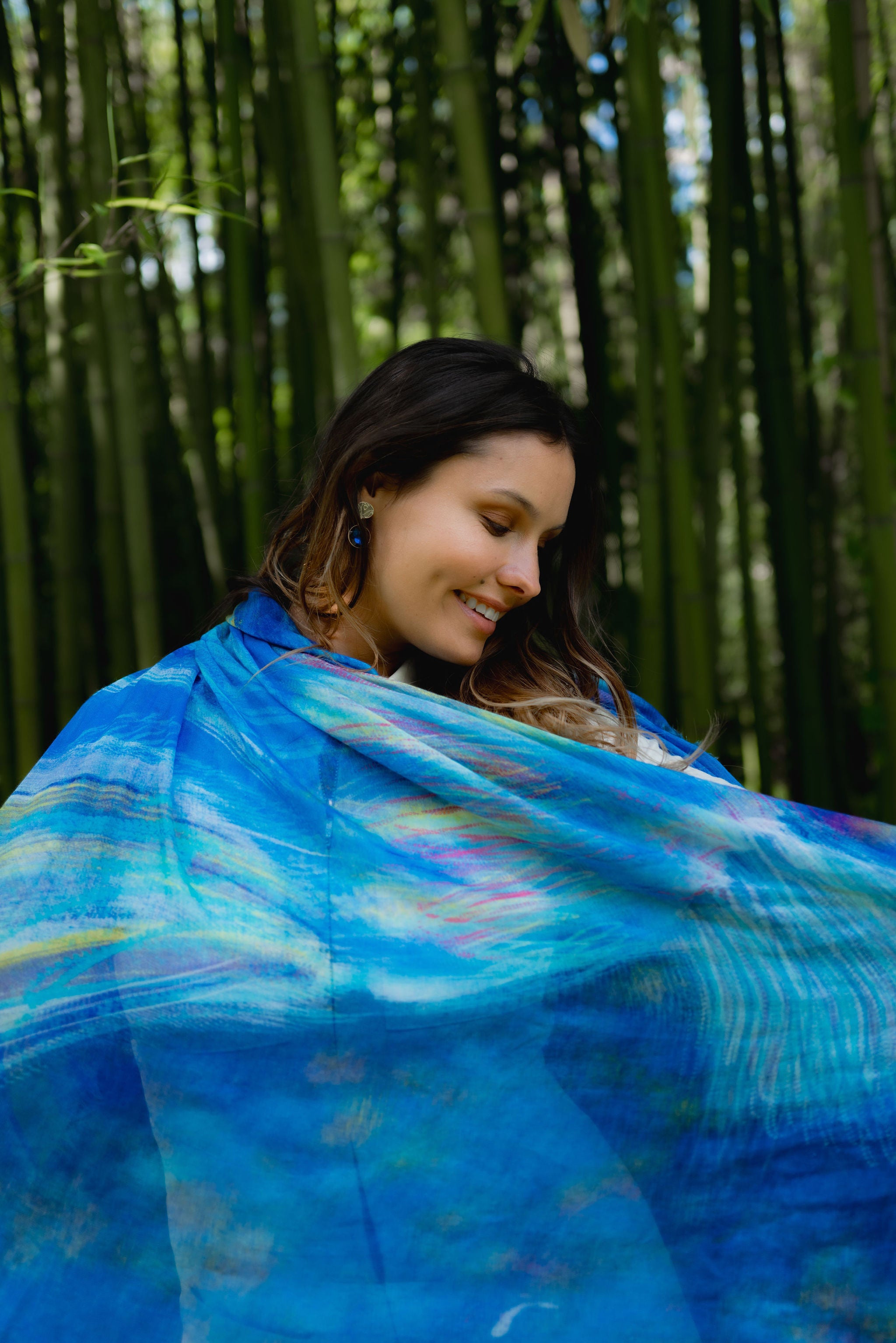 petrusse-carr-coton-130-froufrou-bleu-tole-130x130-cm image 2
