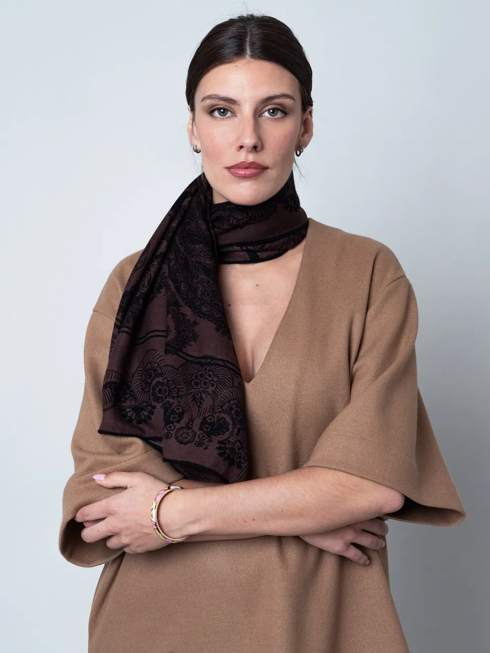 petrusse-carr-laine-100-moon-twill-chocolat-carr-100x100-cm image 1