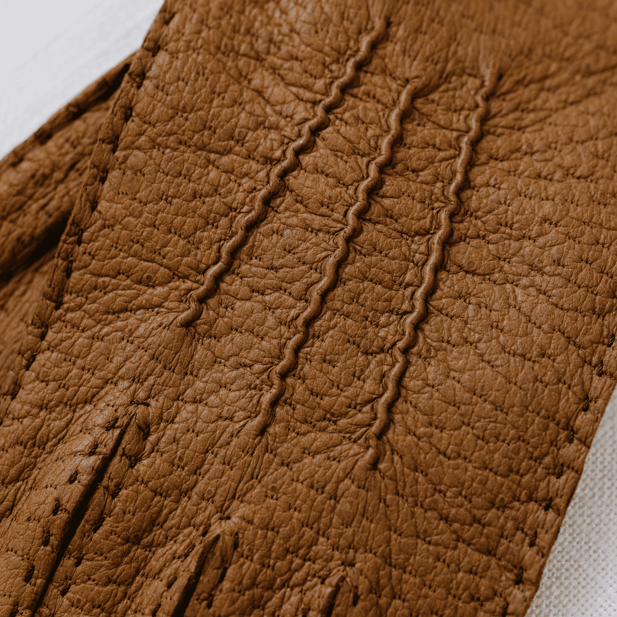 causse-vend-me-gants-en-cuir-de-p-cari-femme image 3
