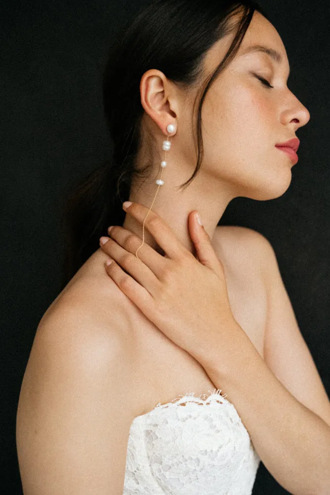 maison-sabben-boucles-d-oreilles-mariage-amour-perles-de-culture-nacre-14-5-cm image 1