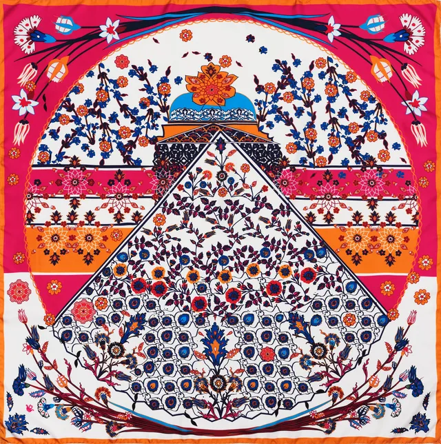 petrusse-carr-soie-90-iznik-rose-foulard-90x90-cm image 1