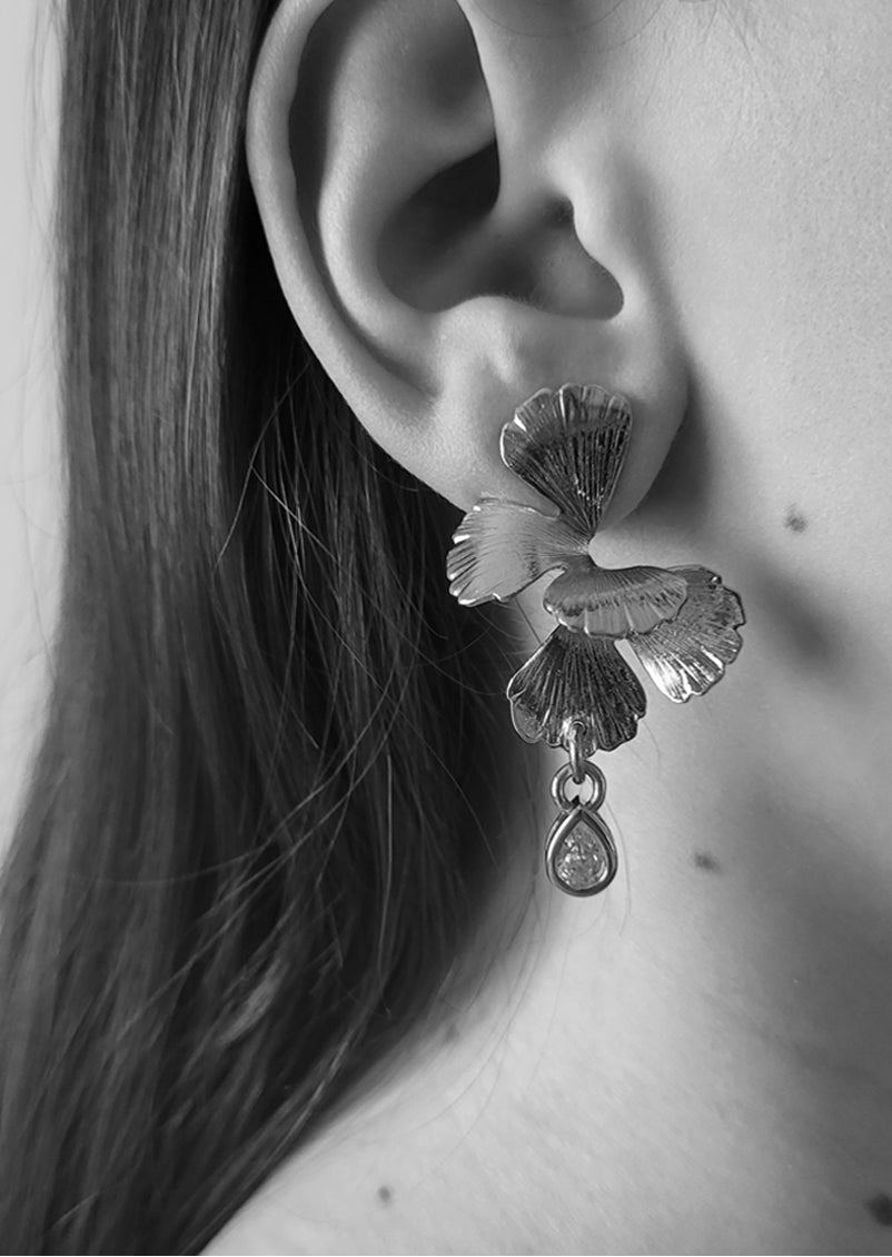 maison-sabben-valentine-boucles-d-oreilles-mari-e-fleur-zircon-gouttes-4-5-cm image 4