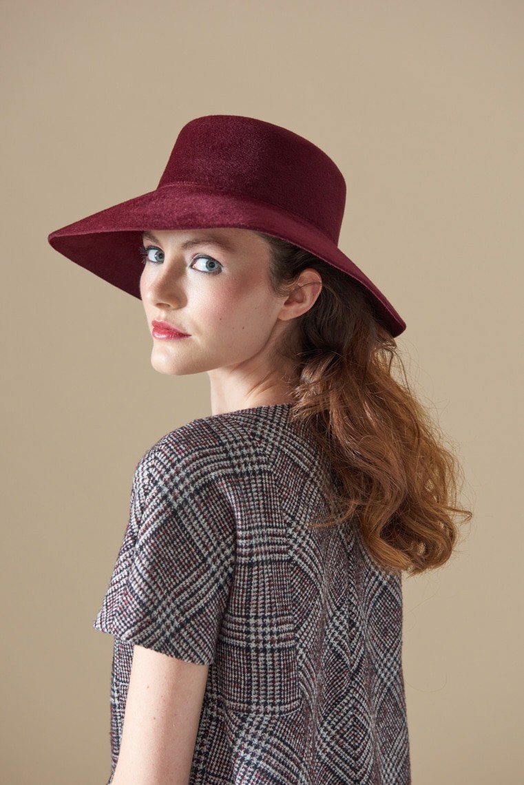 mademoiselle-chapeaux-l-on-chapeau-de-c-r-monie image 2