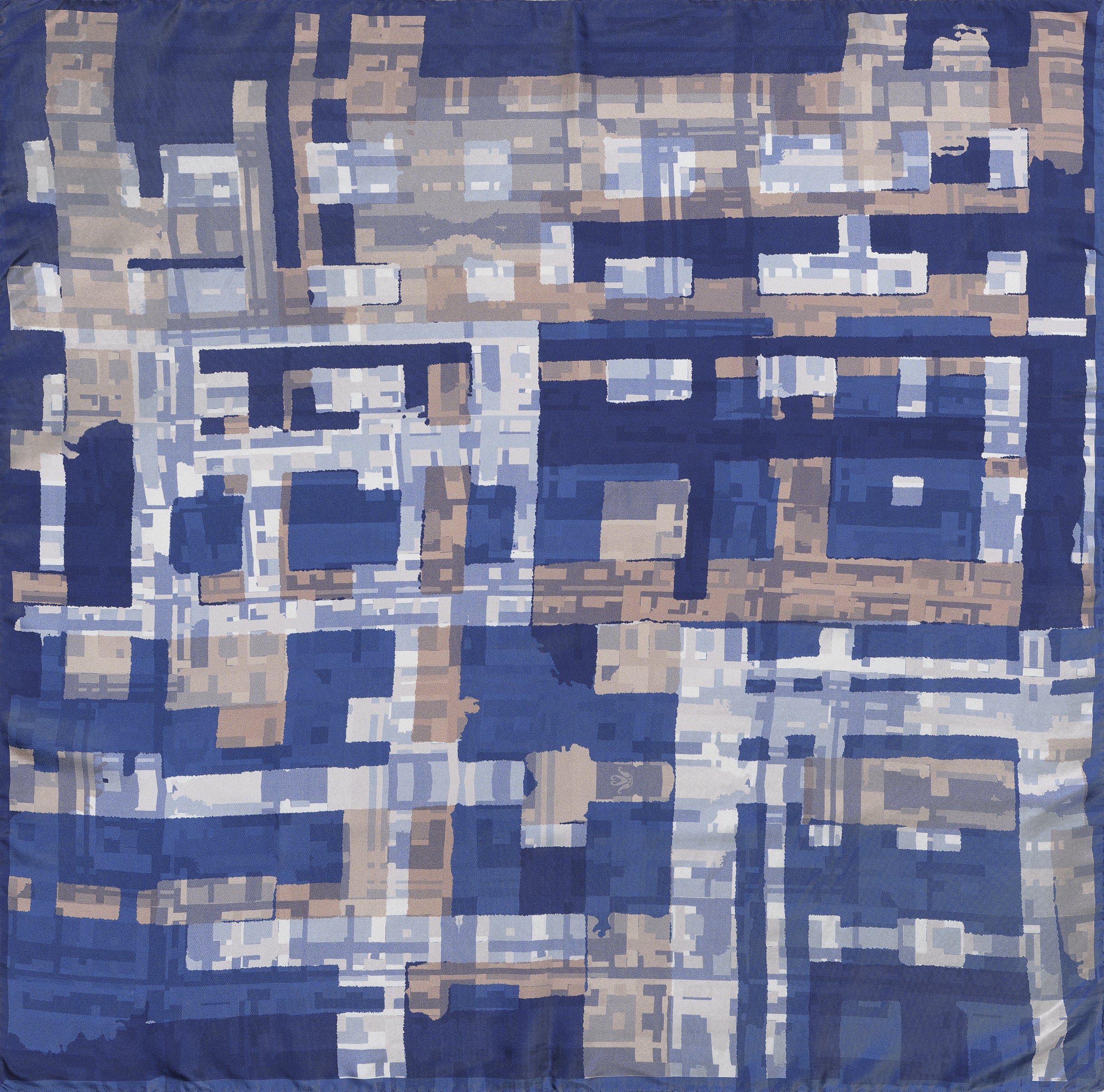 petrusse-carr-soie-90-ariane-marine-foulard-g-om-trique image 1