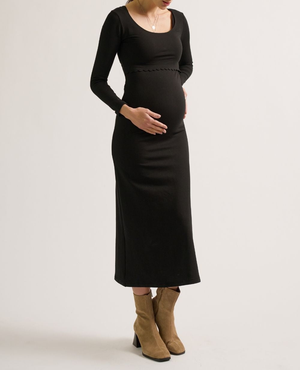 cache-c-ur-mathilde-robe-de-grossesse-et-allaitement-noir-manches-longues image 4