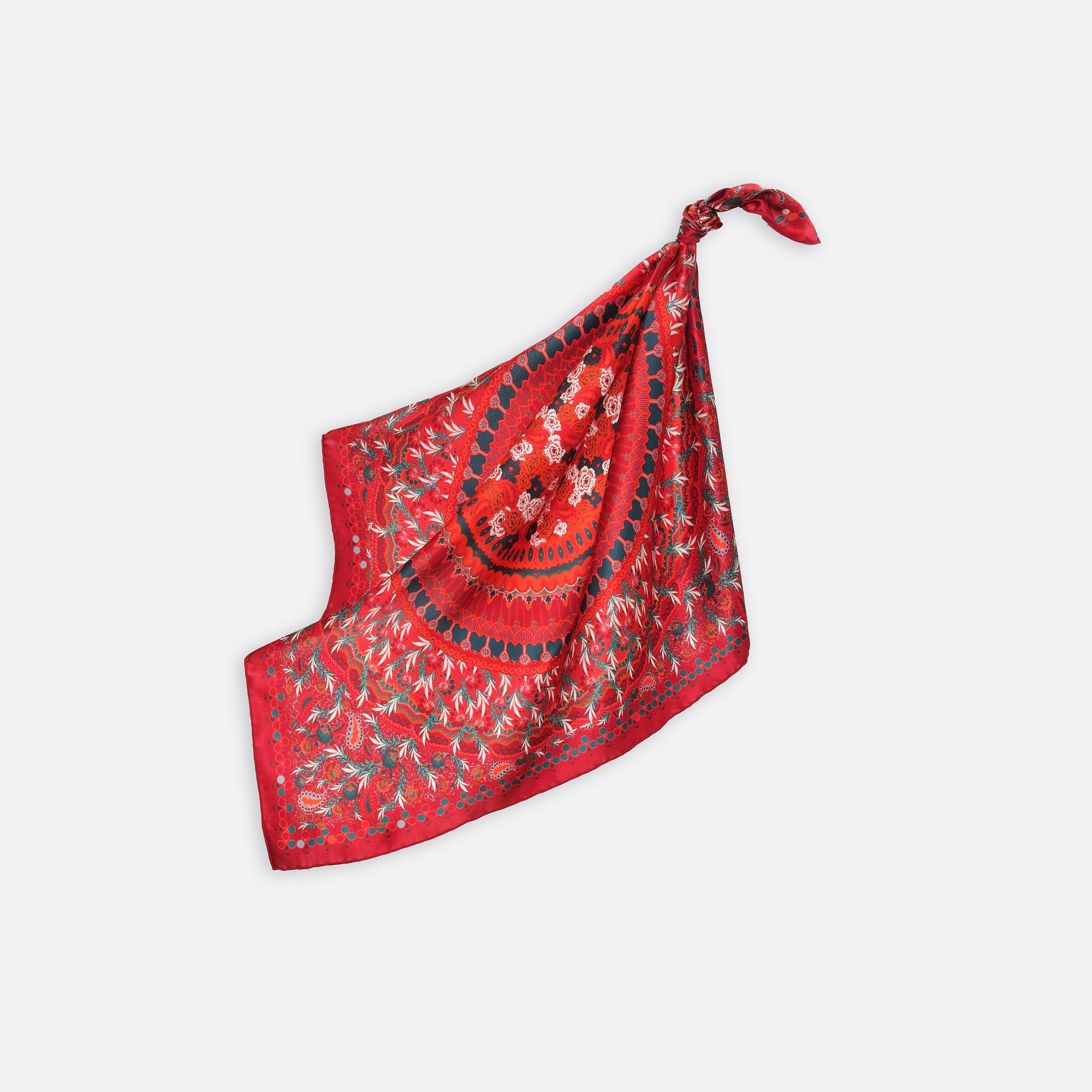 petrusse-boh-me-mini-rouge-carr-soie-65-cm-france image 3