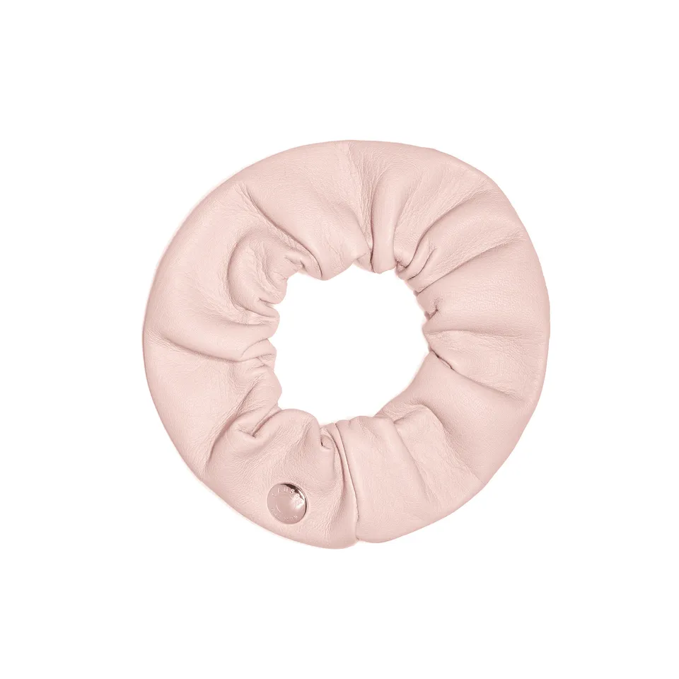 causse-chouchou-en-cuir-d-agneau-accessoire-cheveux-et-bracelet image 1