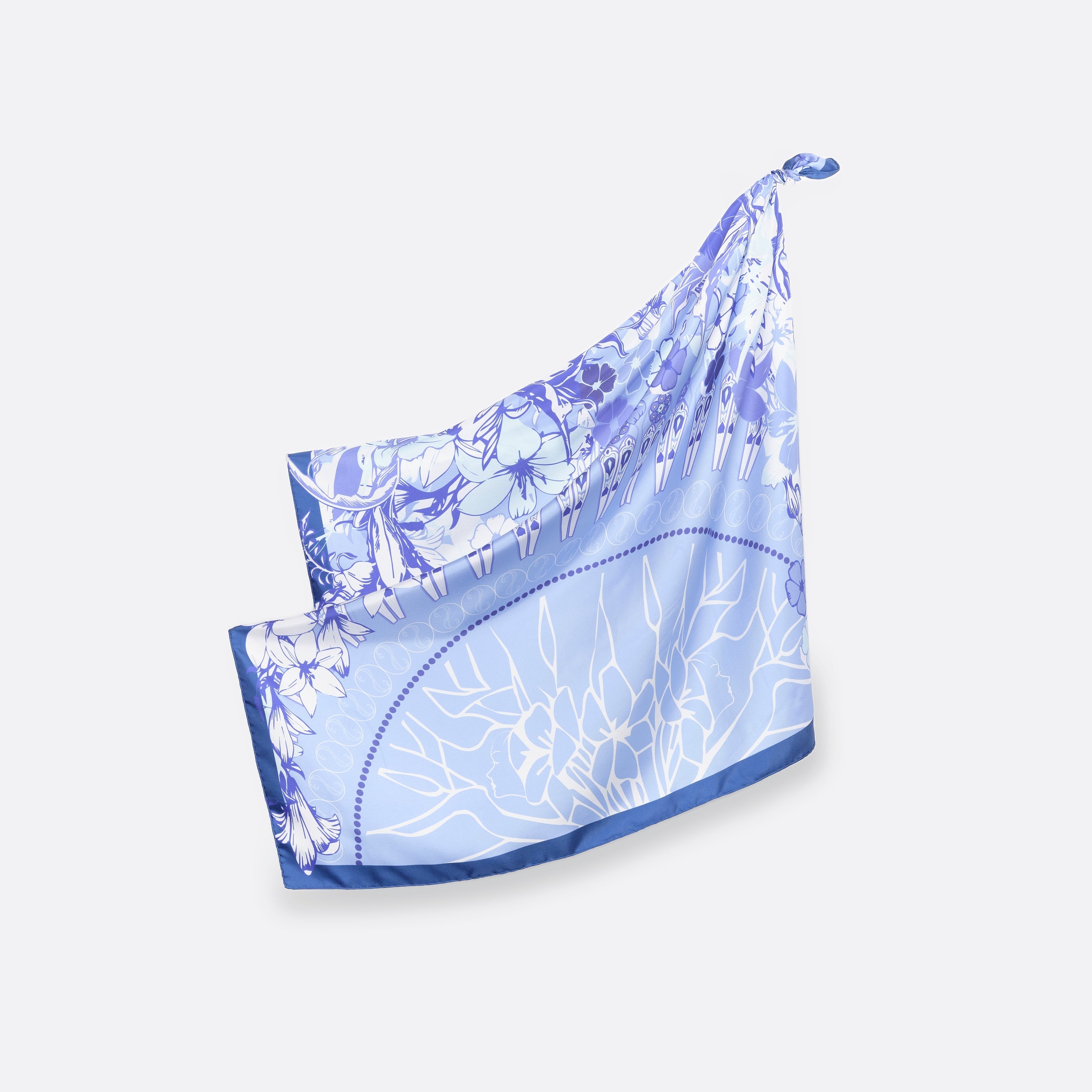 petrusse-carr-soie-90-chamade-bleu-carr-de-soie image 2