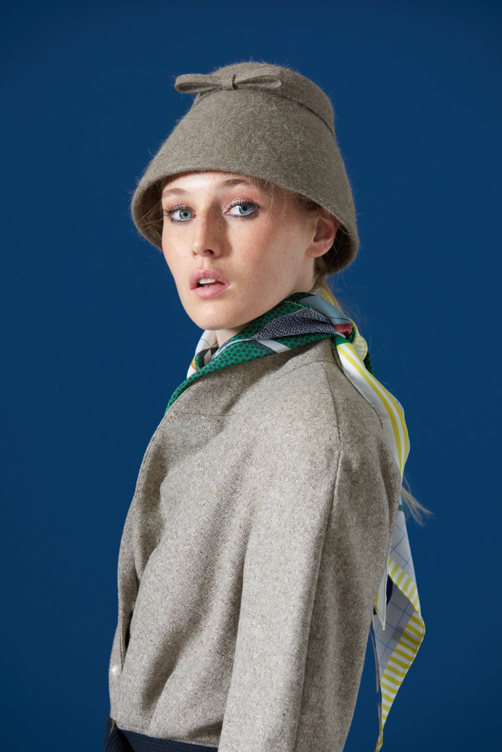 mademoiselle-chapeaux-h-lo-se-chapeau-de-c-r-monie-femme image 2