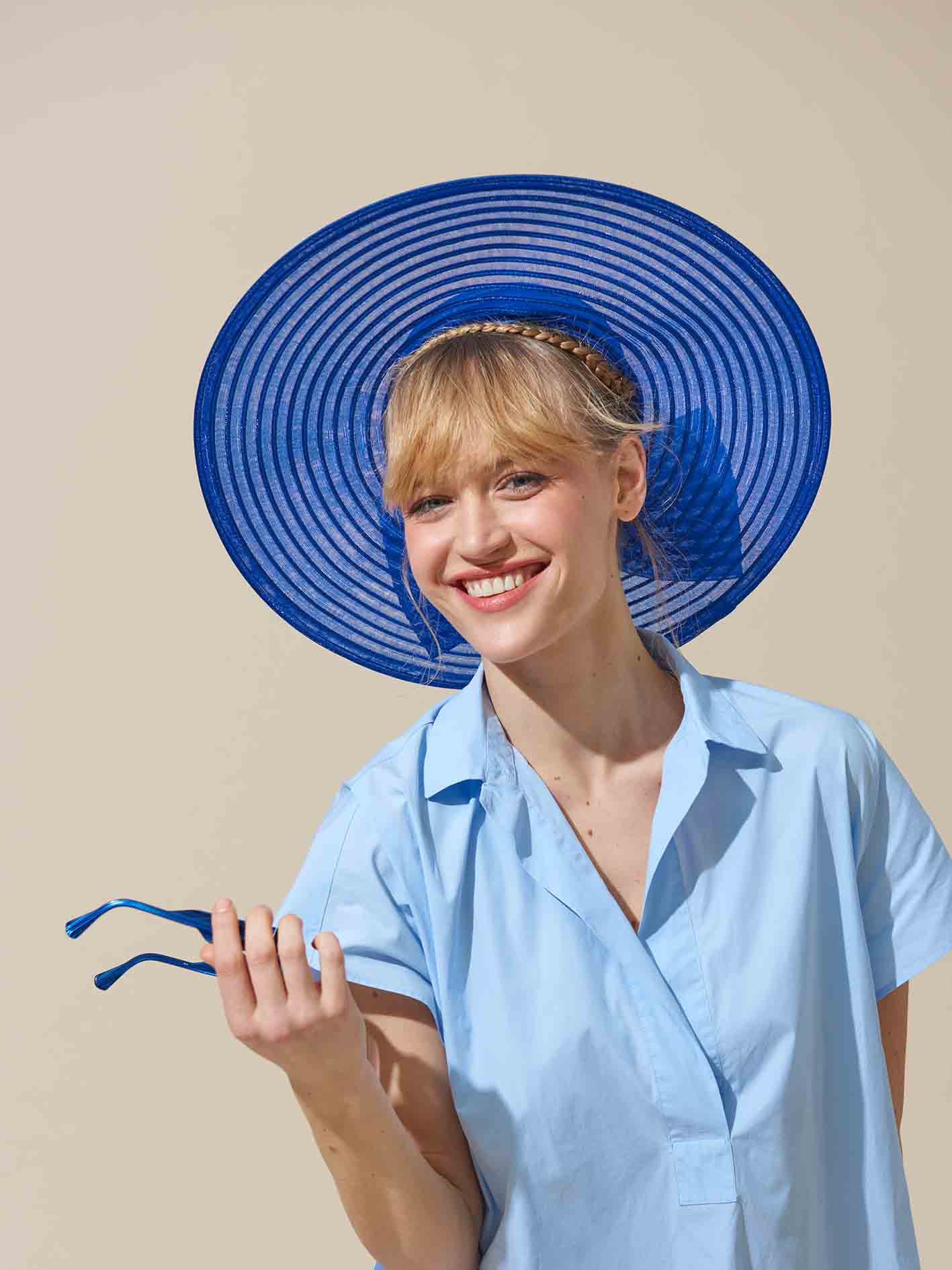 mademoiselle-chapeaux-calimucho-chapeau-ete-femme-ceremonie image 4