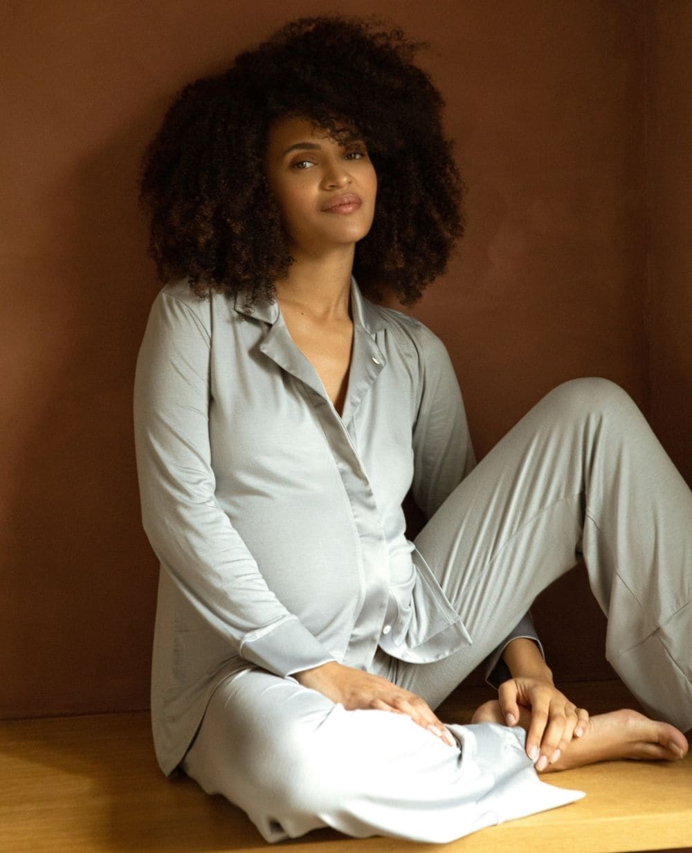 cache-c-ur-veste-de-pyjama-de-grossesse-et-d-allaitement-satine-gris image 7