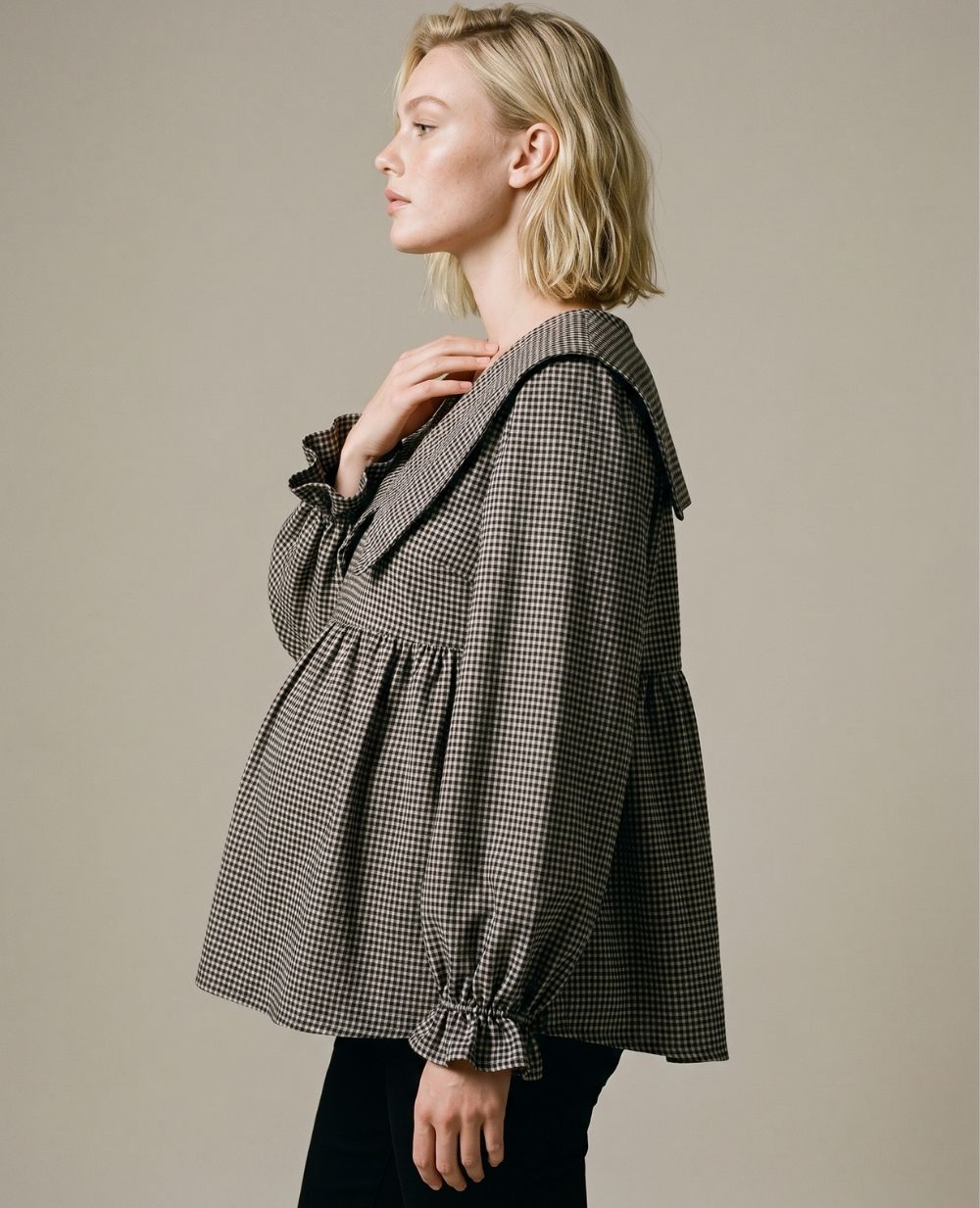 cache-c-ur-amandine-blouse-d-allaitement-noir-beige-carreaux image 2