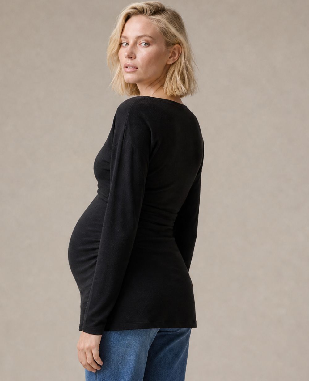 cache-c-ur-tina-t-shirt-grossesse-et-allaitement-noir image 4
