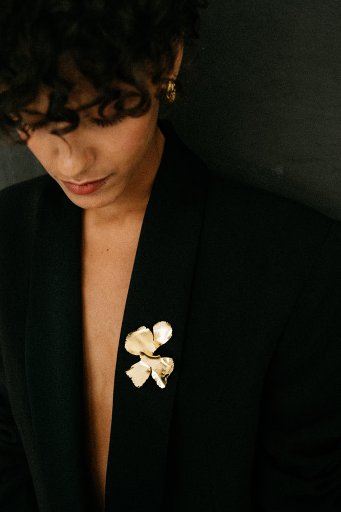 maison-sabben-univers-xxl-pin-s-broche-fleur-smoking-mari-e image 1