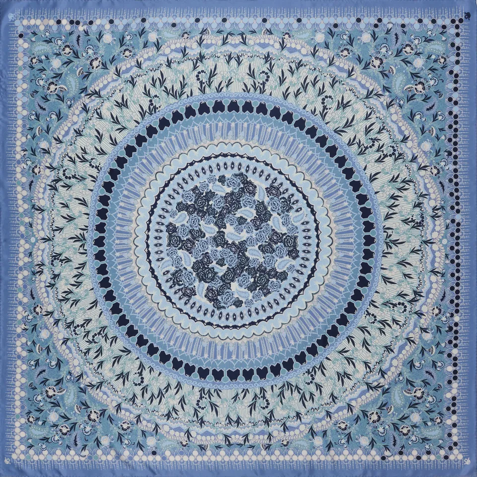 petrusse-grand-carr-soie-130-boh-me-bleu-c-leste image 1