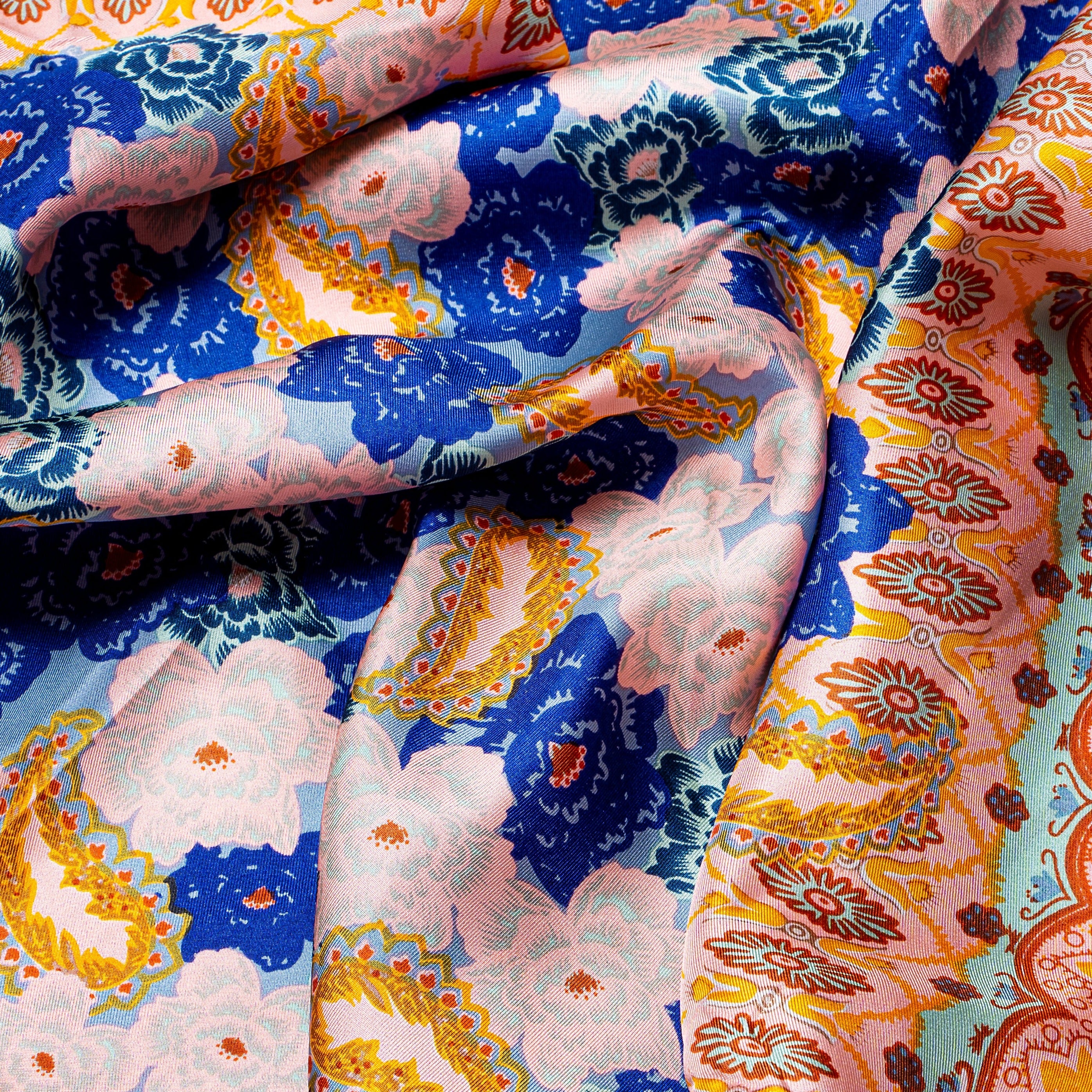 petrusse-carr-soie-130-boh-me-terre-bleue-grand-foulard-soie image 3