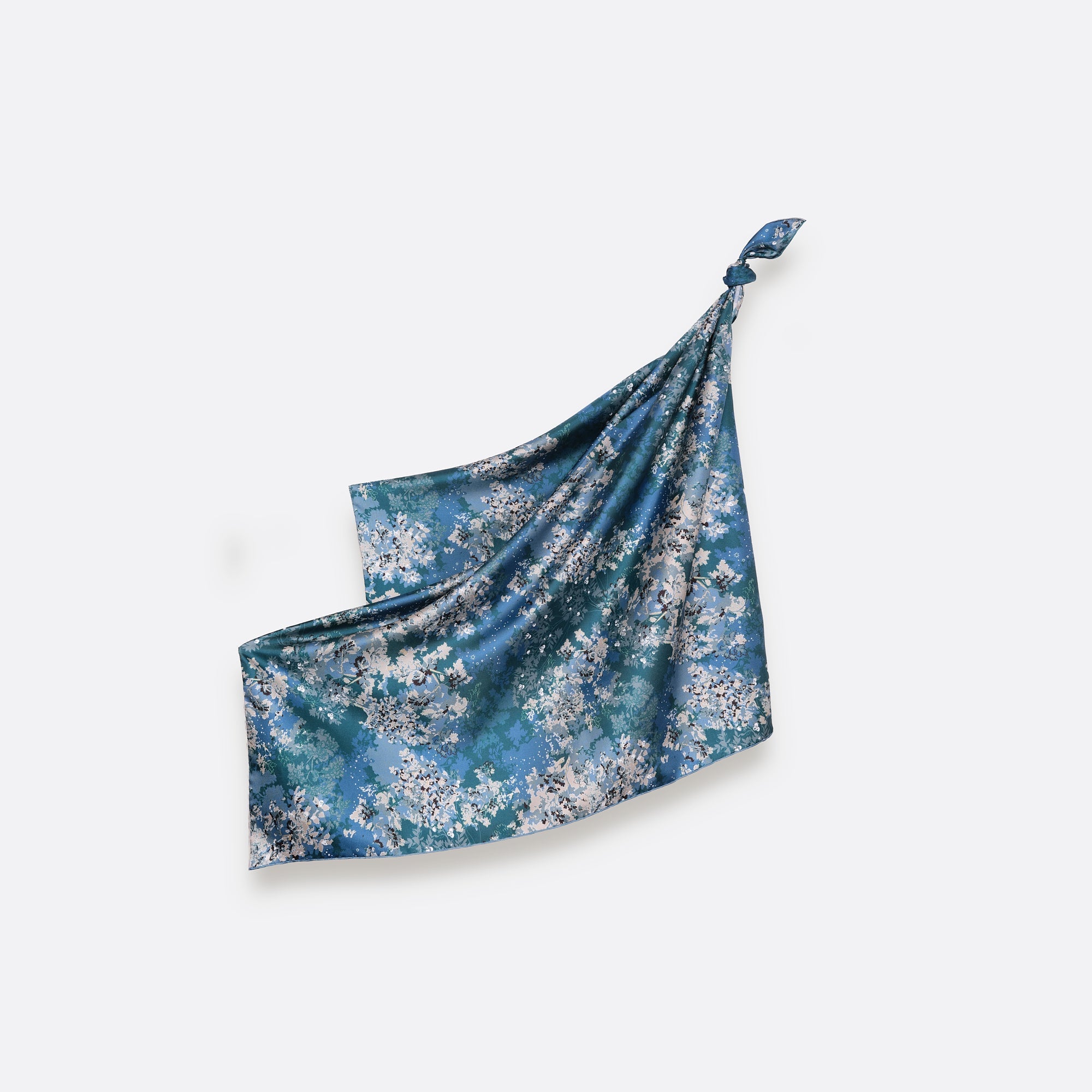 petrusse-brume-soie-90-carr-soie-90x90-cm-meraude image 4