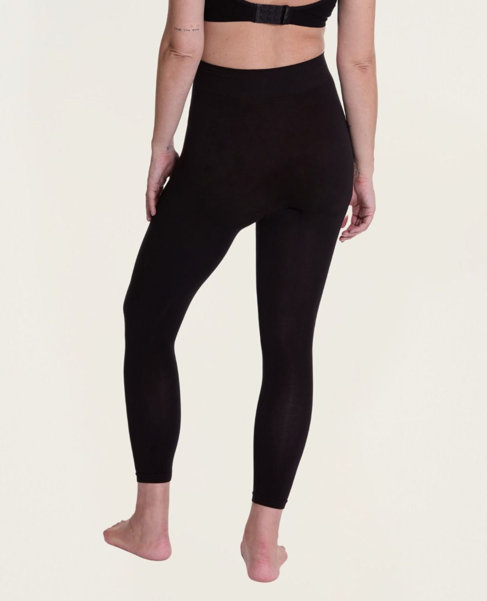 cache-c-ur-essentiel-legging-de-grossesse-sans-couture-noir image 5
