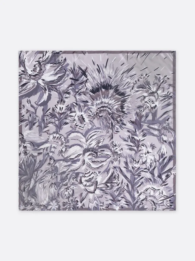 petrusse-lena-gris-carr-soie-90cm-dition-limit-e image 1
