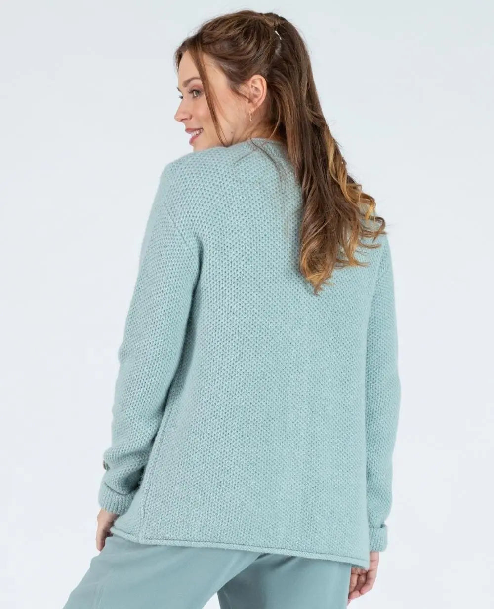 cache-c-ur-abelha-cardigan-de-grossesse-en-maille-sauge image 3
