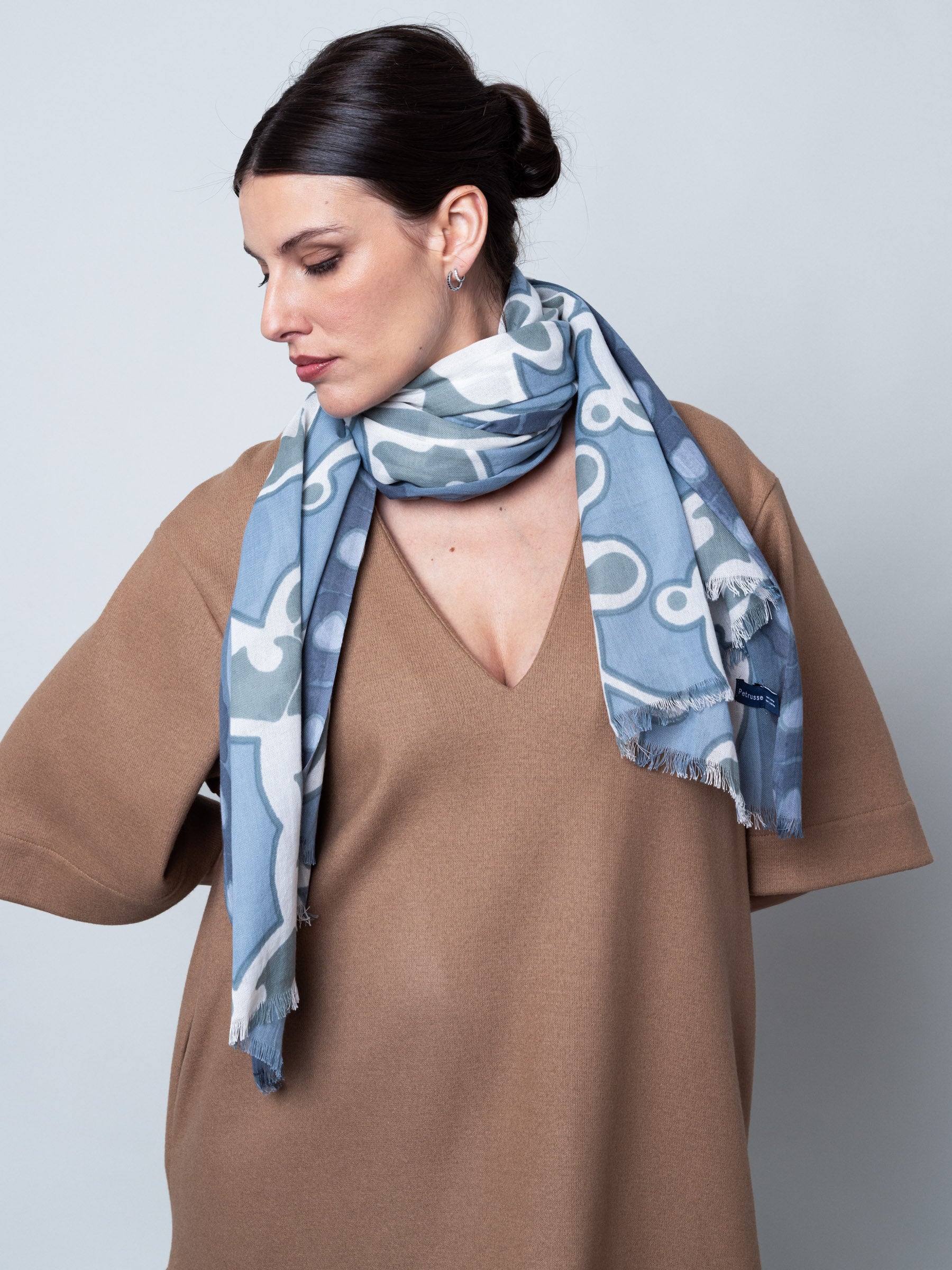 petrusse-volute-denim-tole-coton-70x200-cm-franges image 6