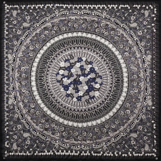 petrusse-carr-soie-65-boh-me-mini-noir-foulard-satin-de-soie image 1