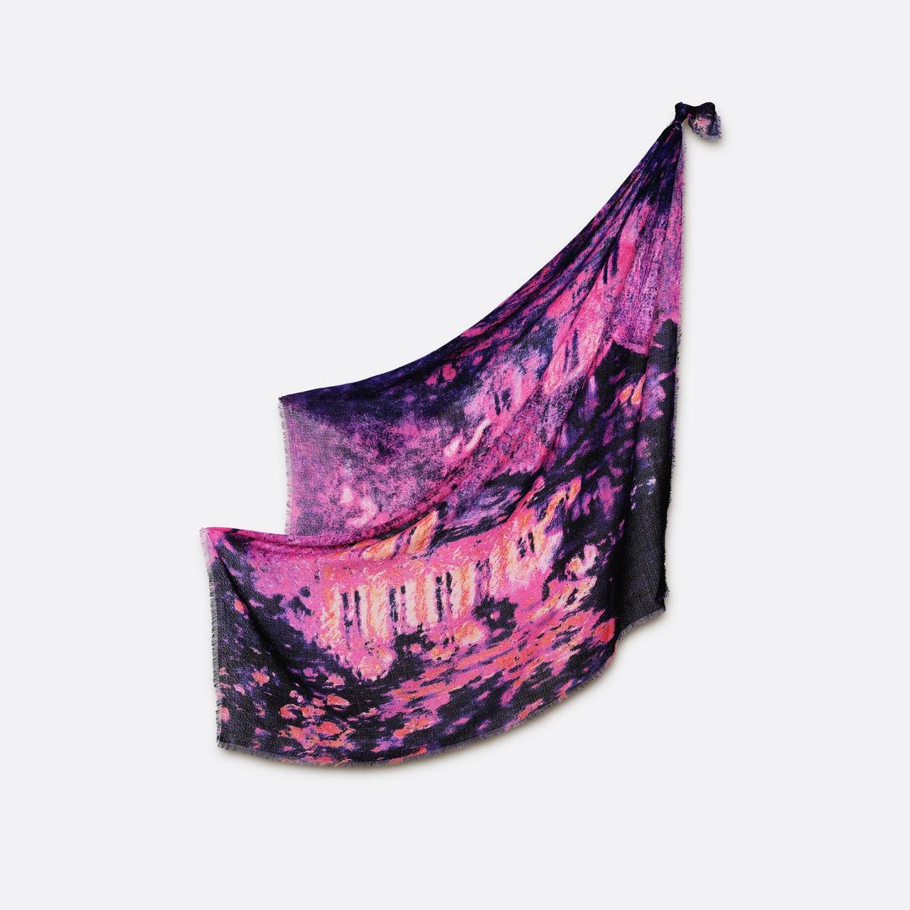 petrusse-gaia-violet-carr-laine-et-soie-120-cm image 4