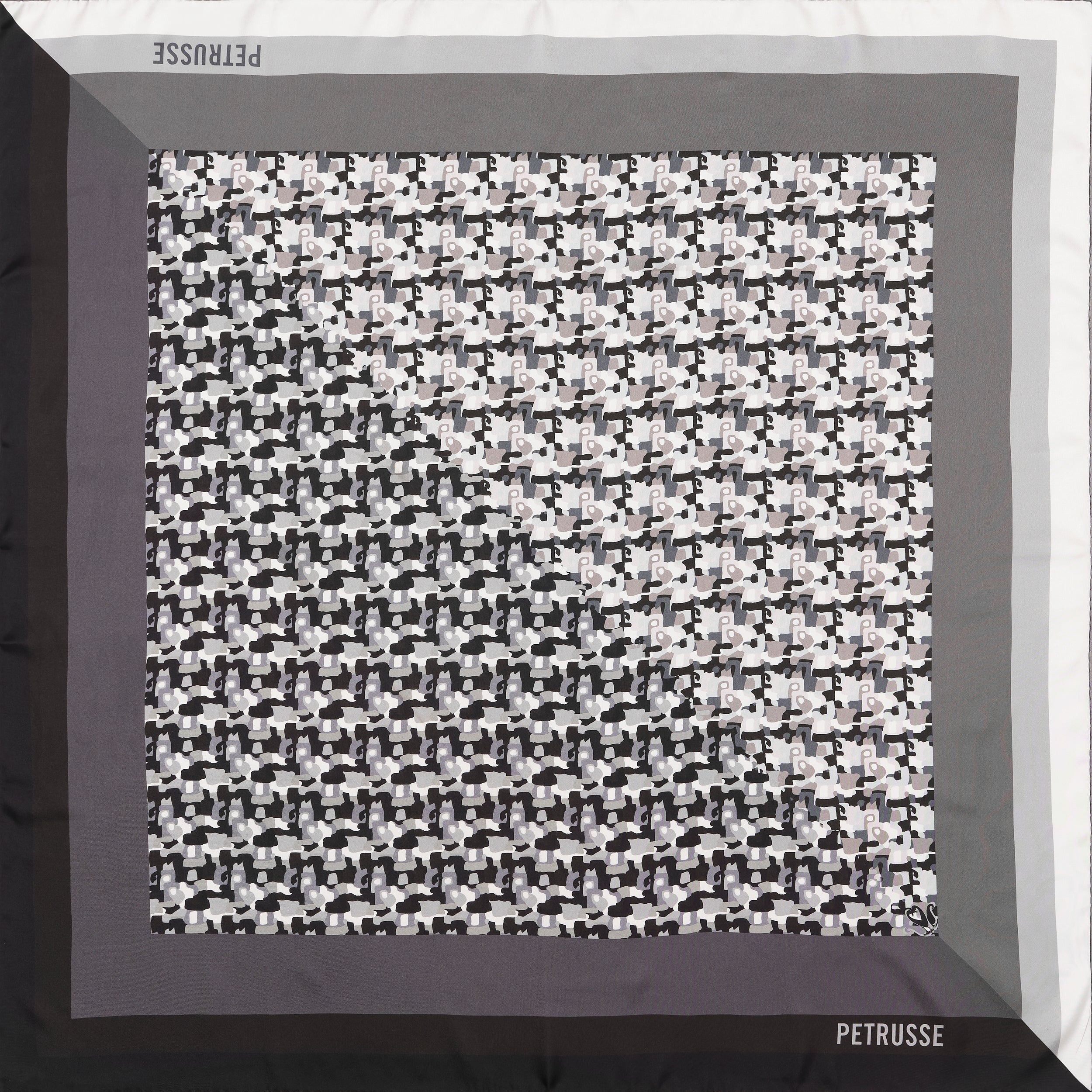 petrusse-carr-soie-90-opal-noir image 1