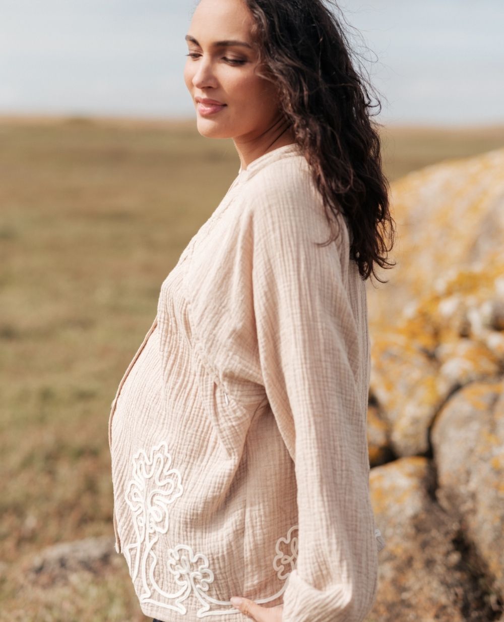 cache-c-ur-blouse-d-allaitement-sarah-beige image 8