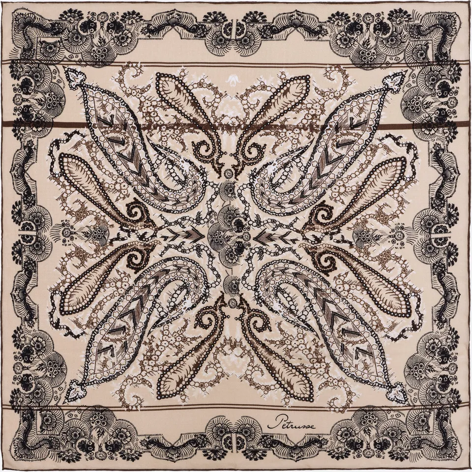petrusse-moon-twill-ivoire-carr-laine-100x100-cm image 1