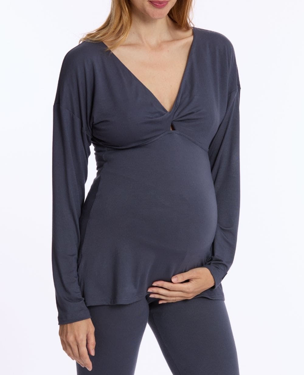 cache-c-ur-t-shirt-grossesse-et-allaitement-manches-longues-louna-bleu-nuit image 1