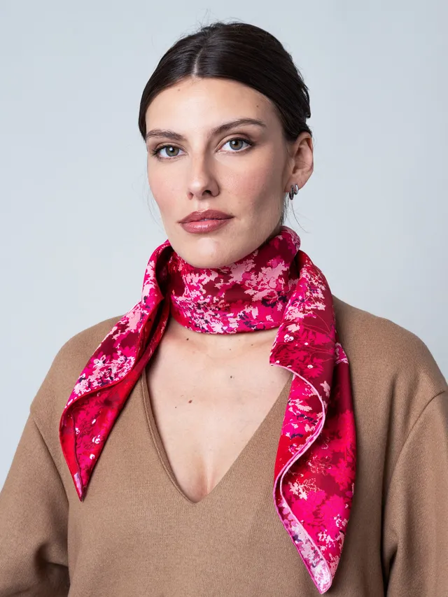 petrusse-carr-soie-90-brume-fuchsia image 1