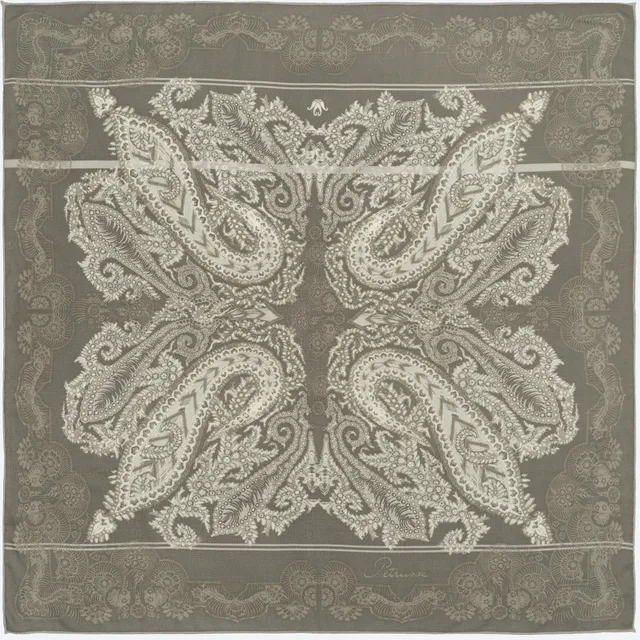 petrusse-carr-laine-100-moon-twill-vert-de-gris-foulard-100x100 image 1