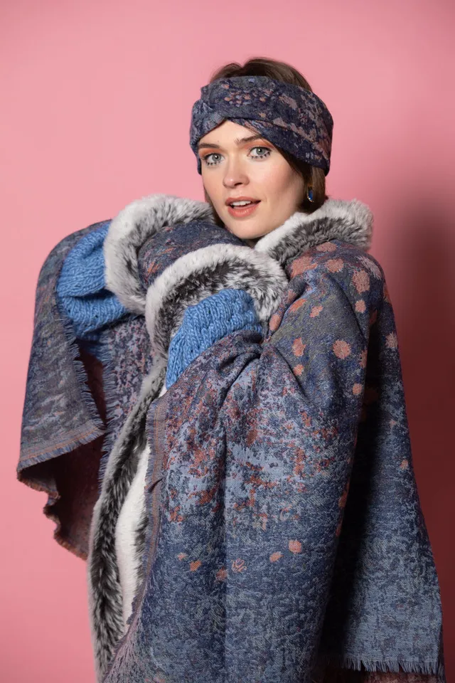 petrusse-manchon-illusion-bleu-manchon-hiver image 1