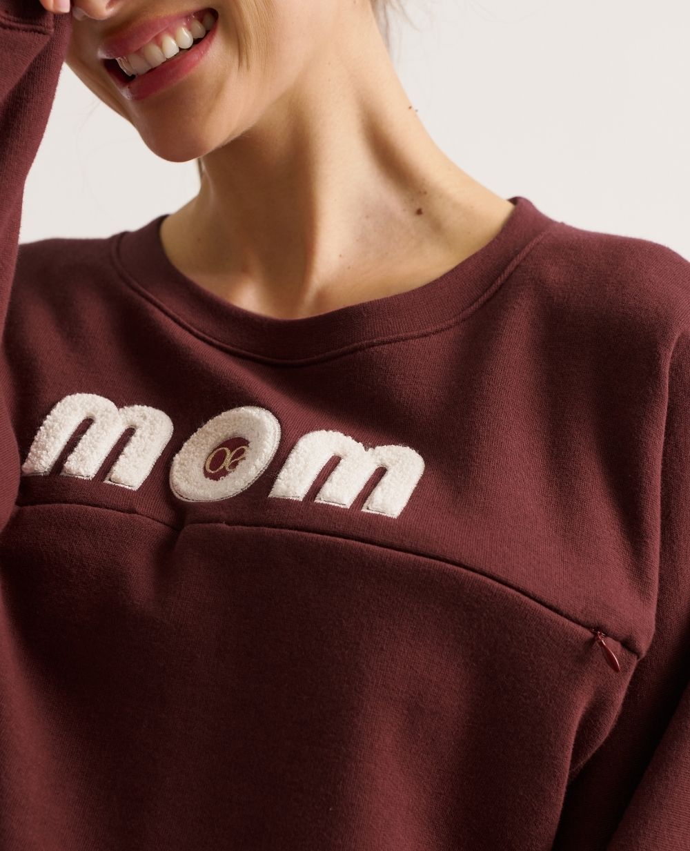 cache-c-ur-mom-sweat-de-grossesse-et-allaitement-prune-coton-bio image 6